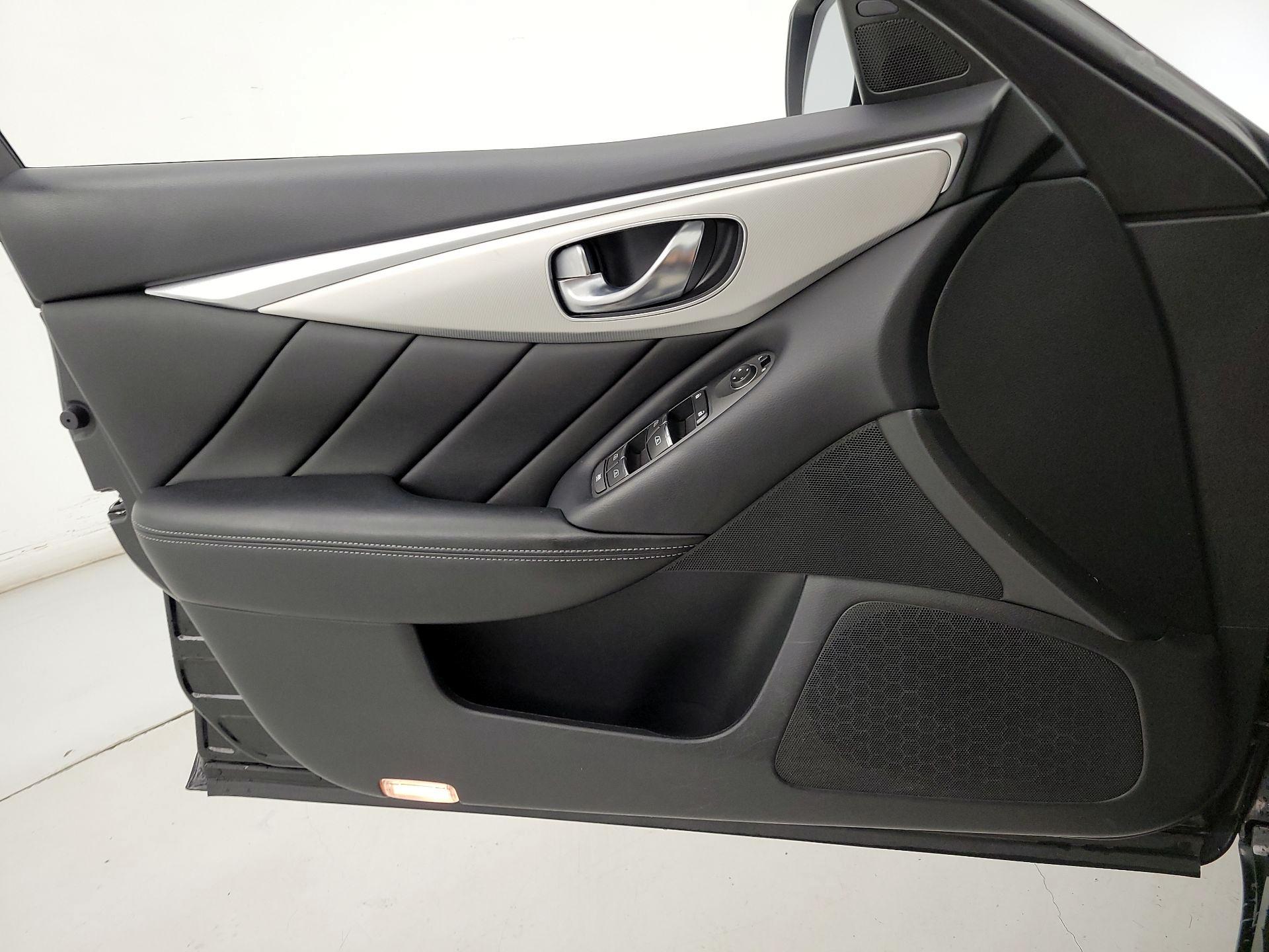 Thumbnail: 2019 INFINITI Q50 - 12