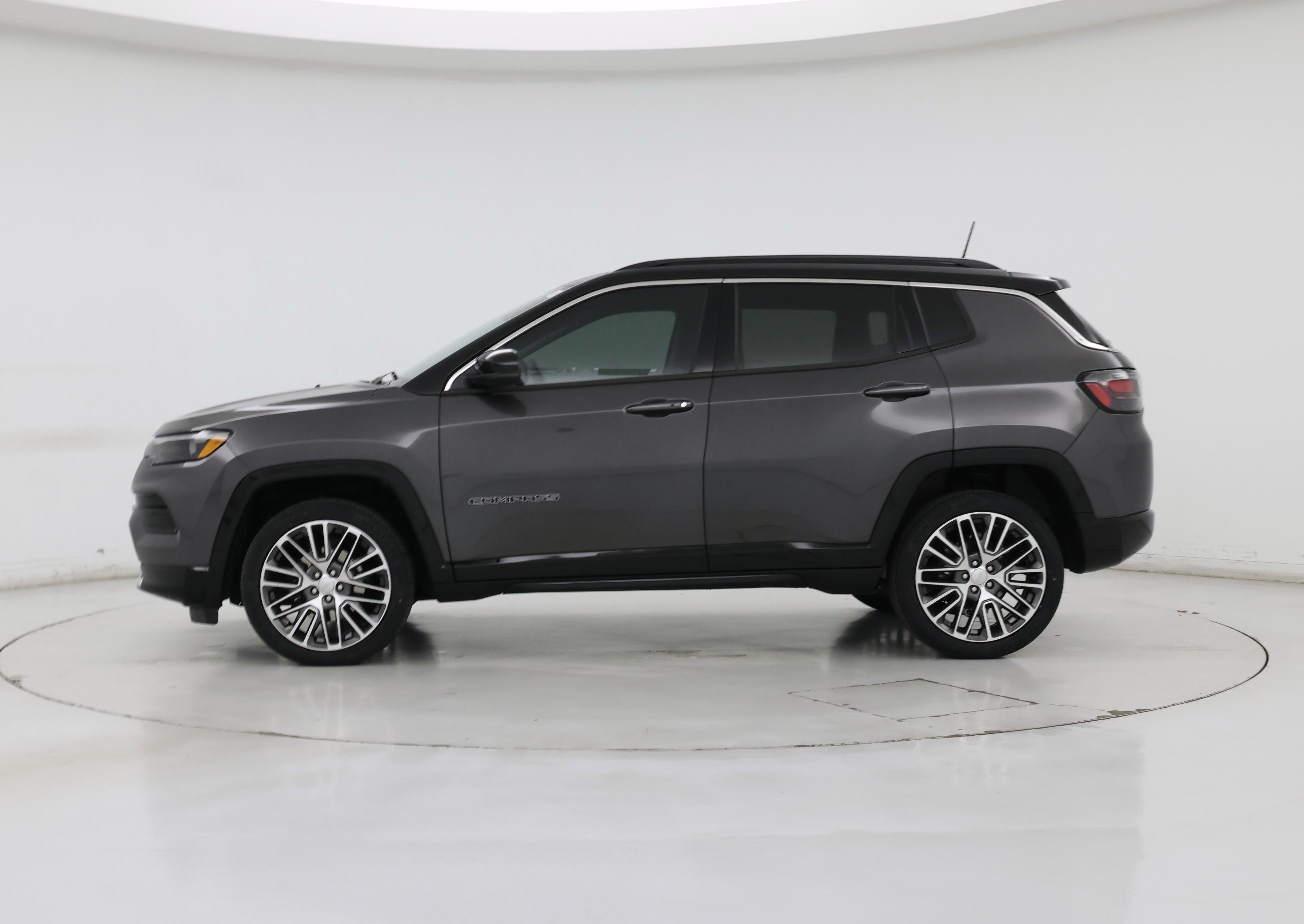 Thumbnail: 2022 Jeep Compass - 3