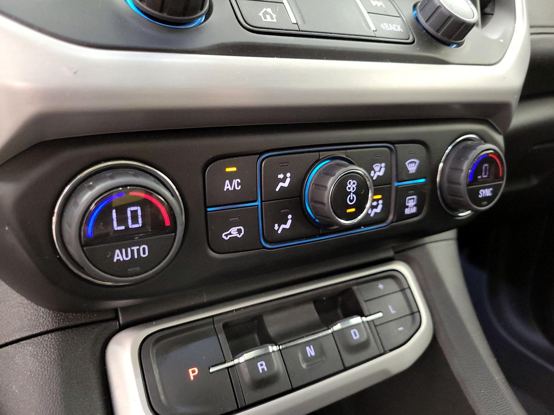 Thumbnail: 2023 GMC Acadia - 17