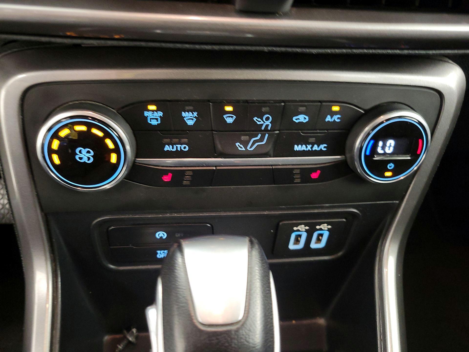 Thumbnail: 2021 Ford EcoSport - 16