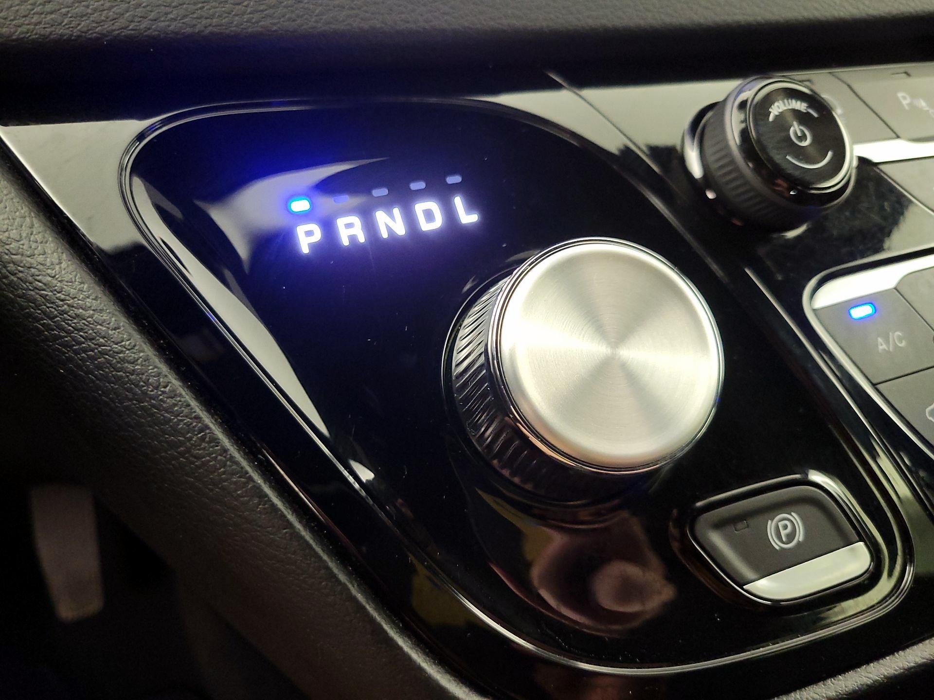 Thumbnail: 2025 Chrysler Pacifica - 17