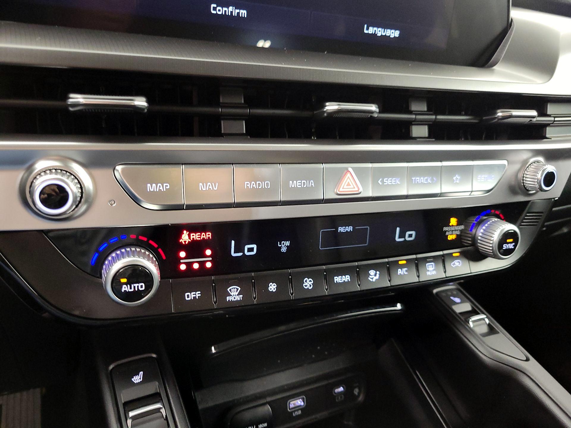 Thumbnail: 2025 Kia Telluride - 17