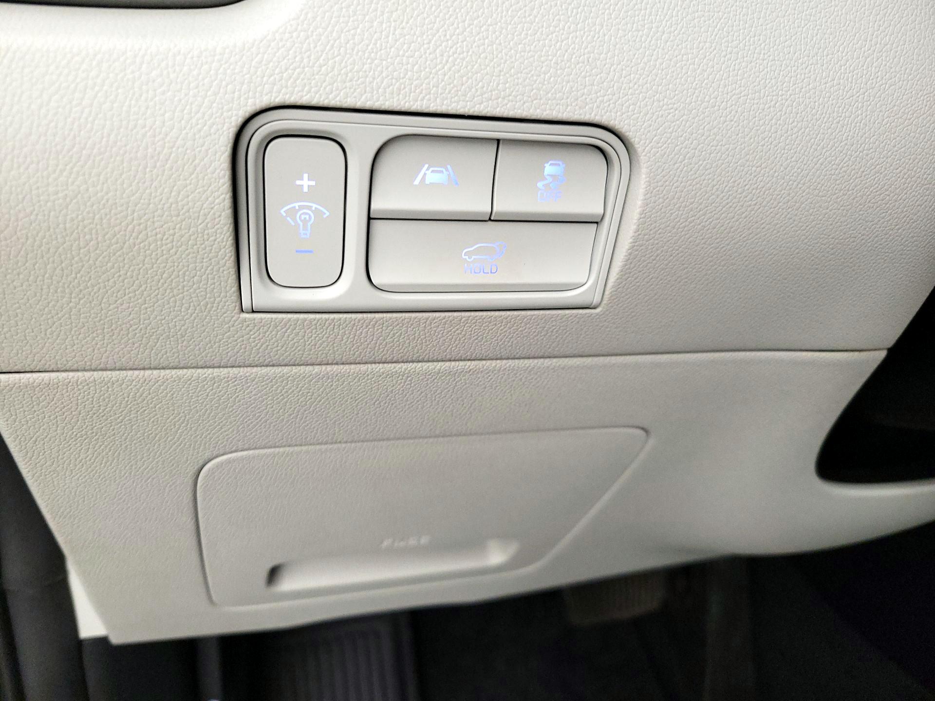 Thumbnail: 2023 Kia Sorento - 13