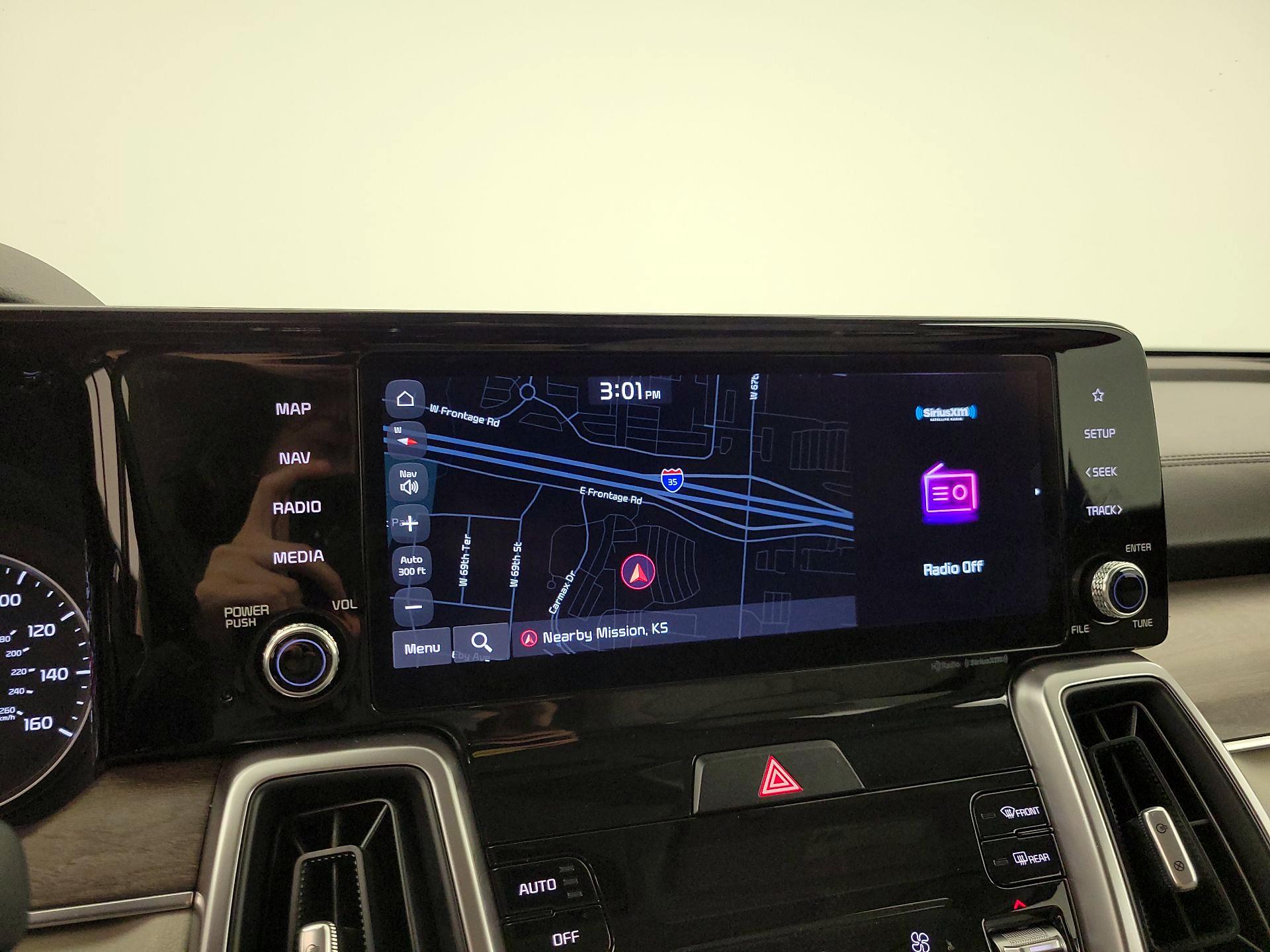 Thumbnail: 2023 Kia Sorento - 14