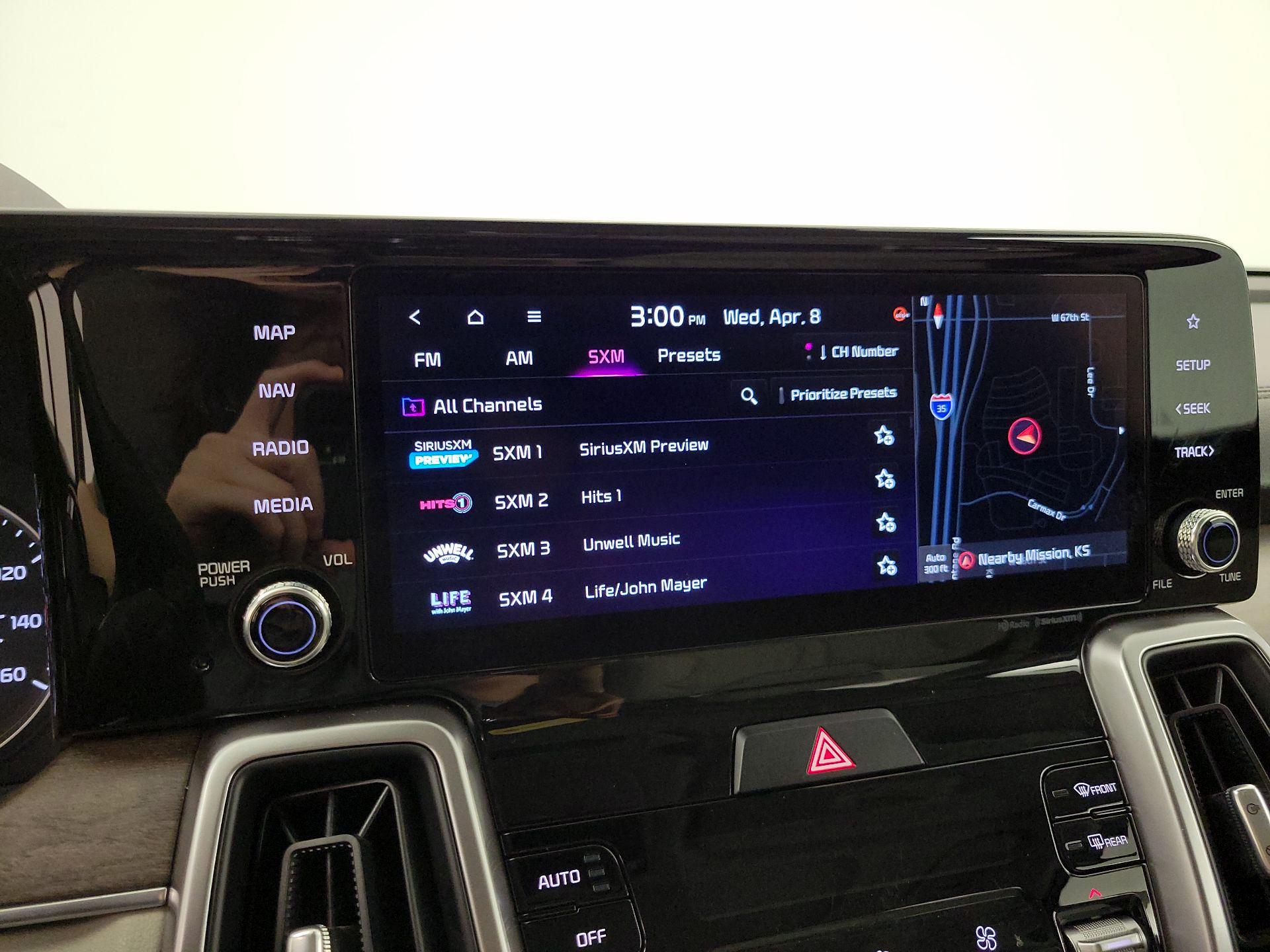 Thumbnail: 2023 Kia Sorento - 16