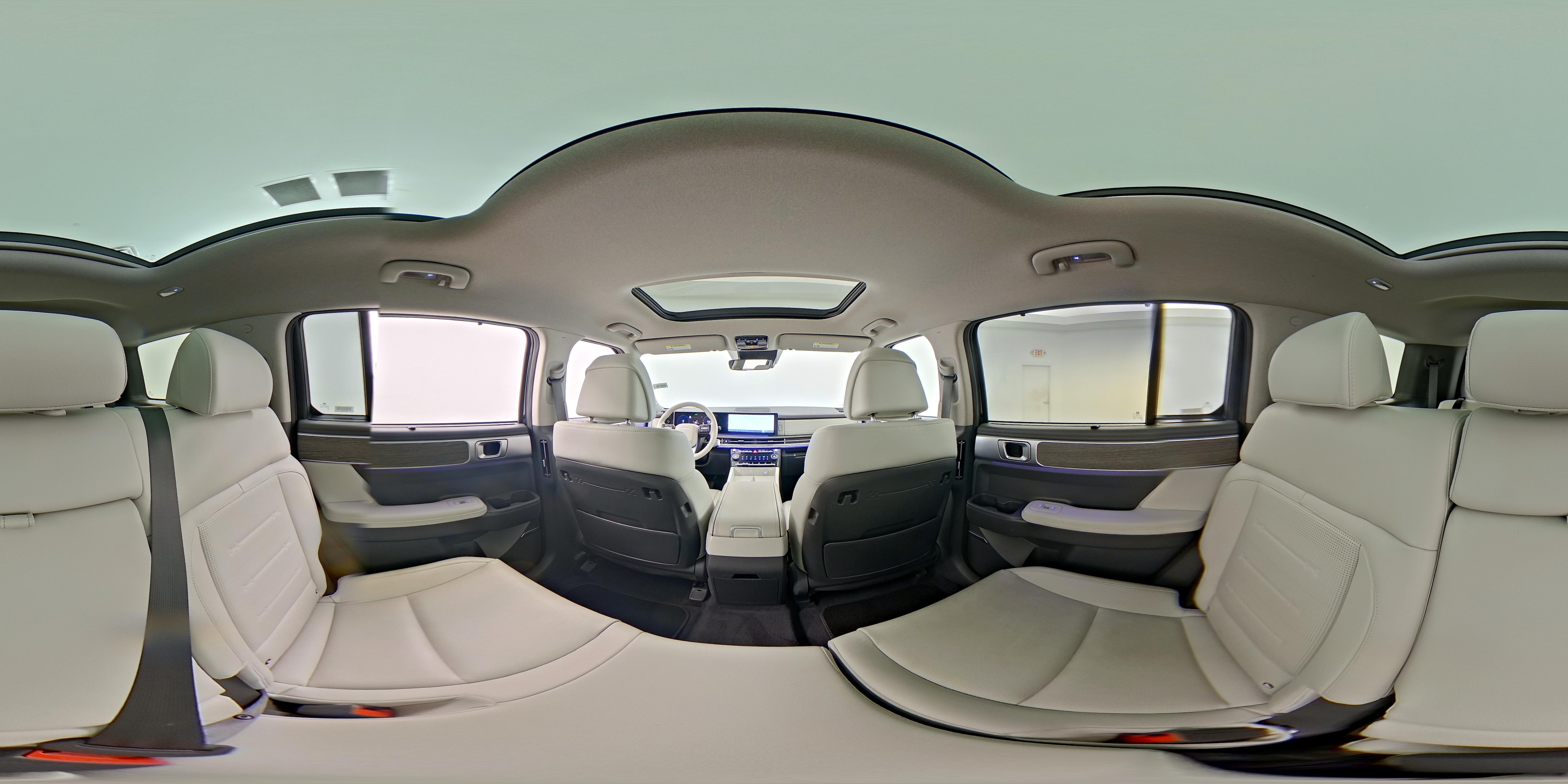 2025 Hyundai Santa Fe Limited - Photo 29