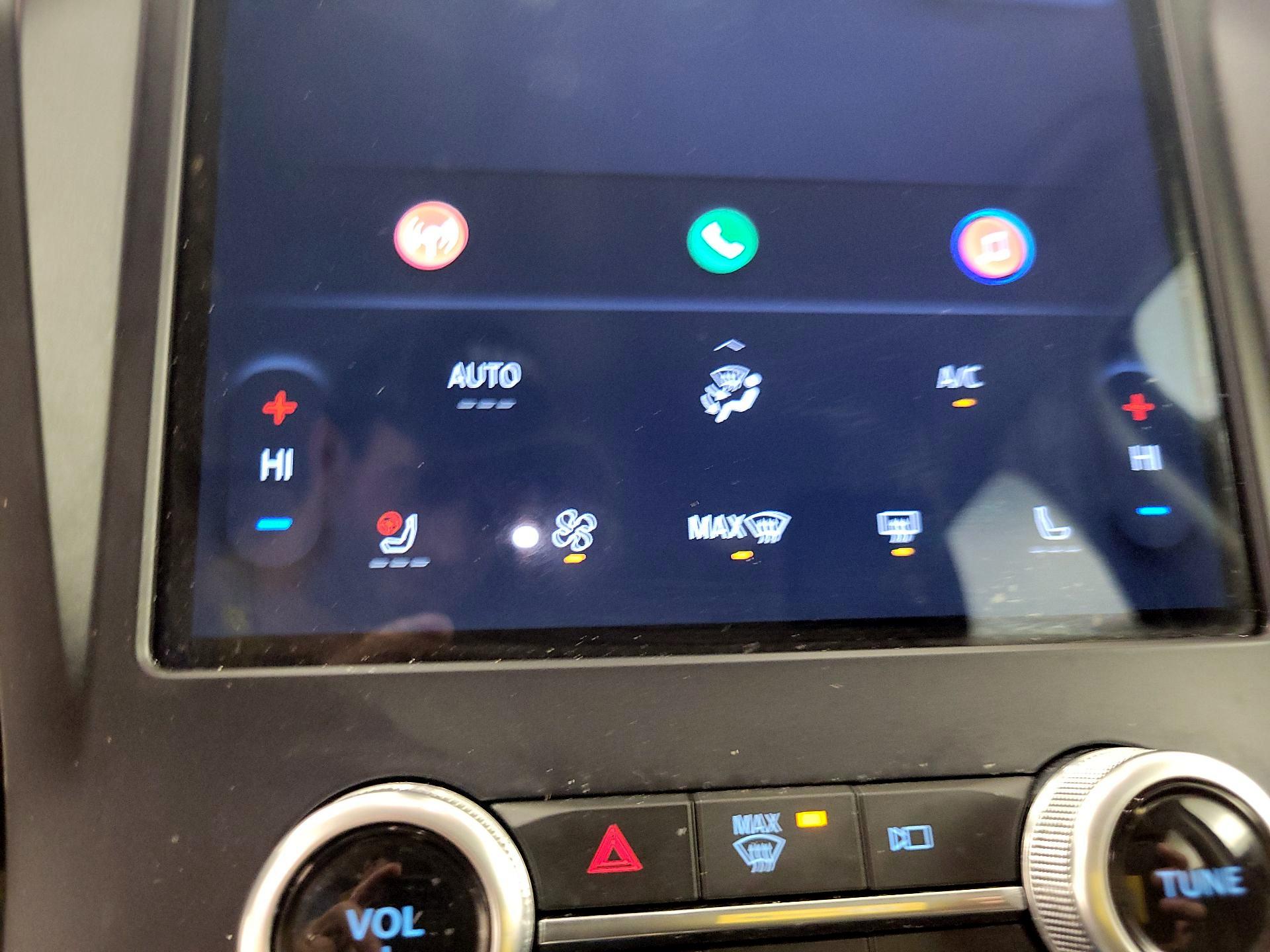 Thumbnail: 2022 Ford Edge - 16