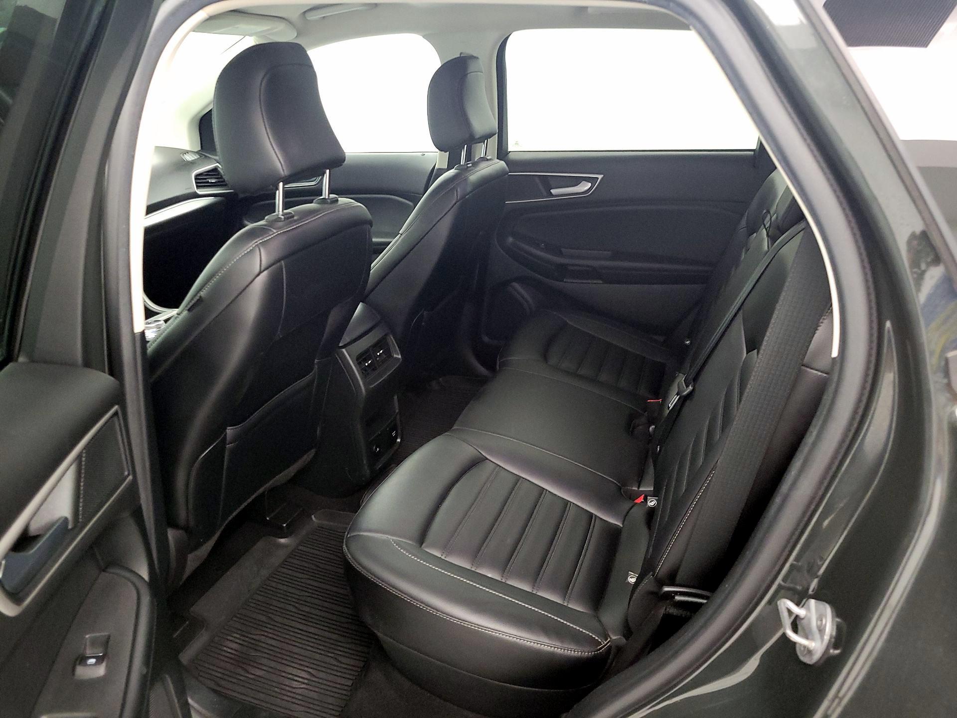 Thumbnail: 2022 Ford Edge - 19