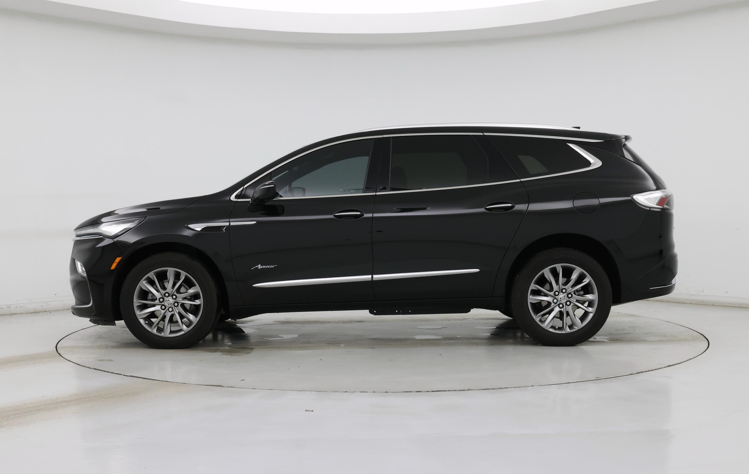 Thumbnail: 2023 Buick Enclave - 3