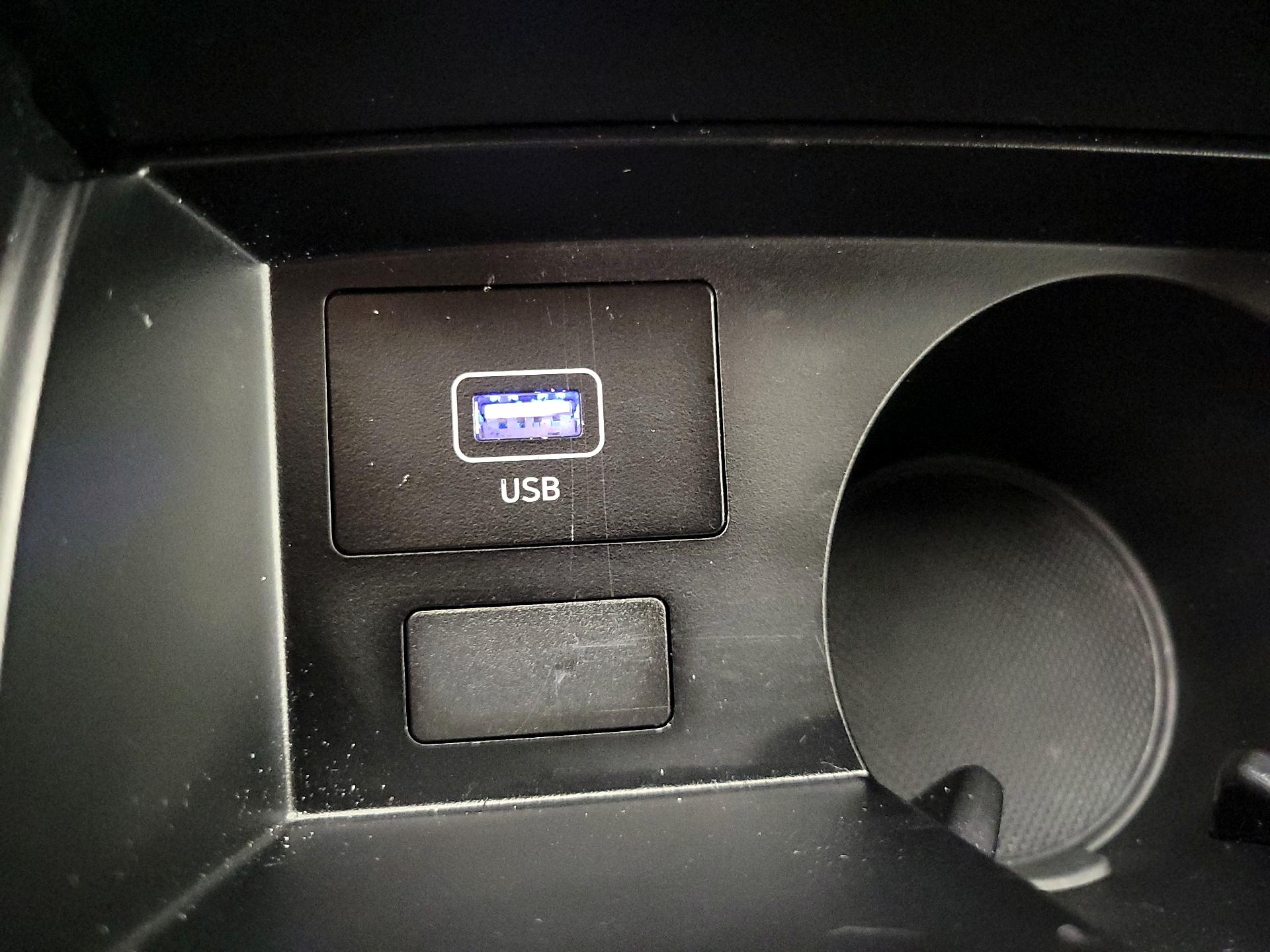 Thumbnail: 2023 Hyundai Santa Fe - 18