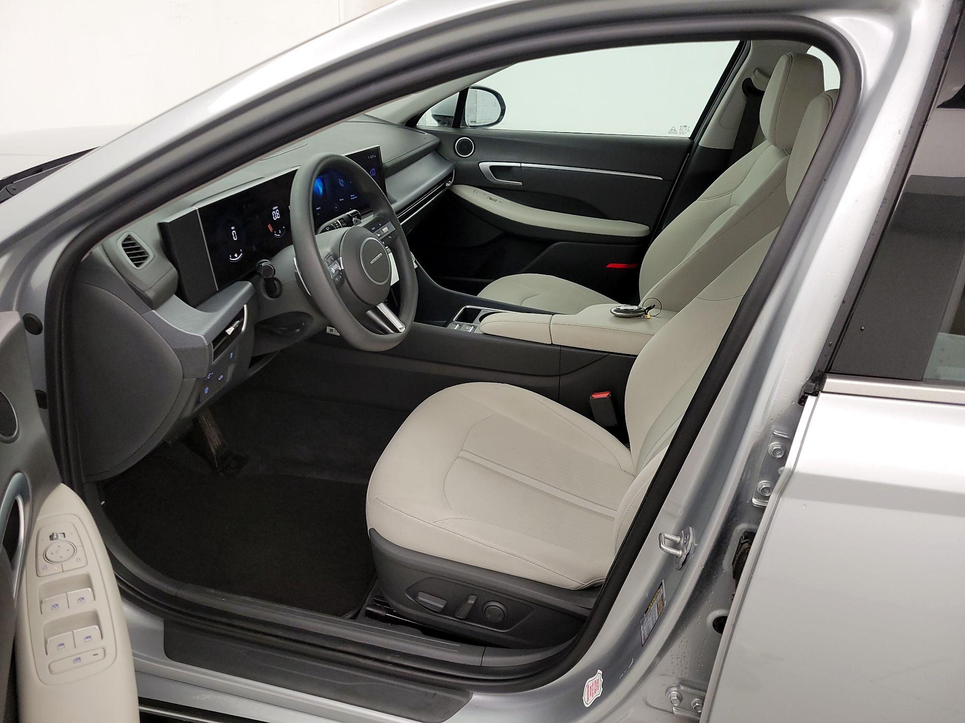 Thumbnail: 2025 Hyundai Sonata - 11