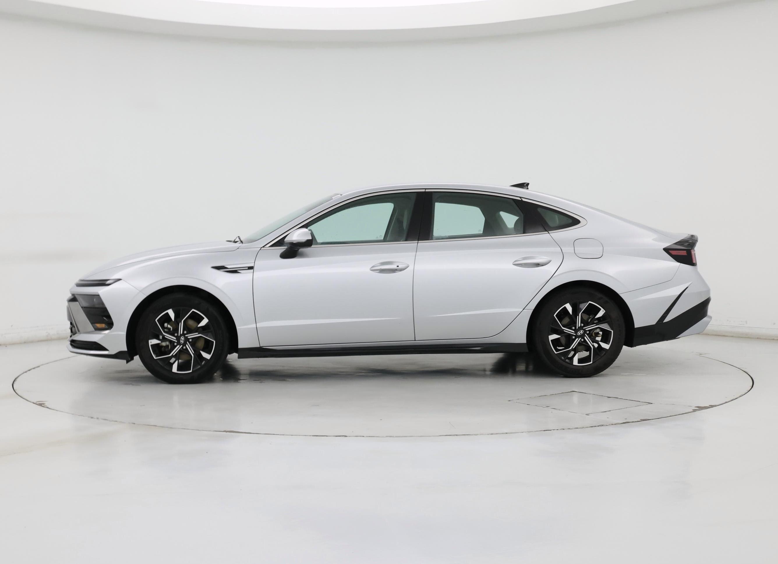 Thumbnail: 2025 Hyundai Sonata - 3