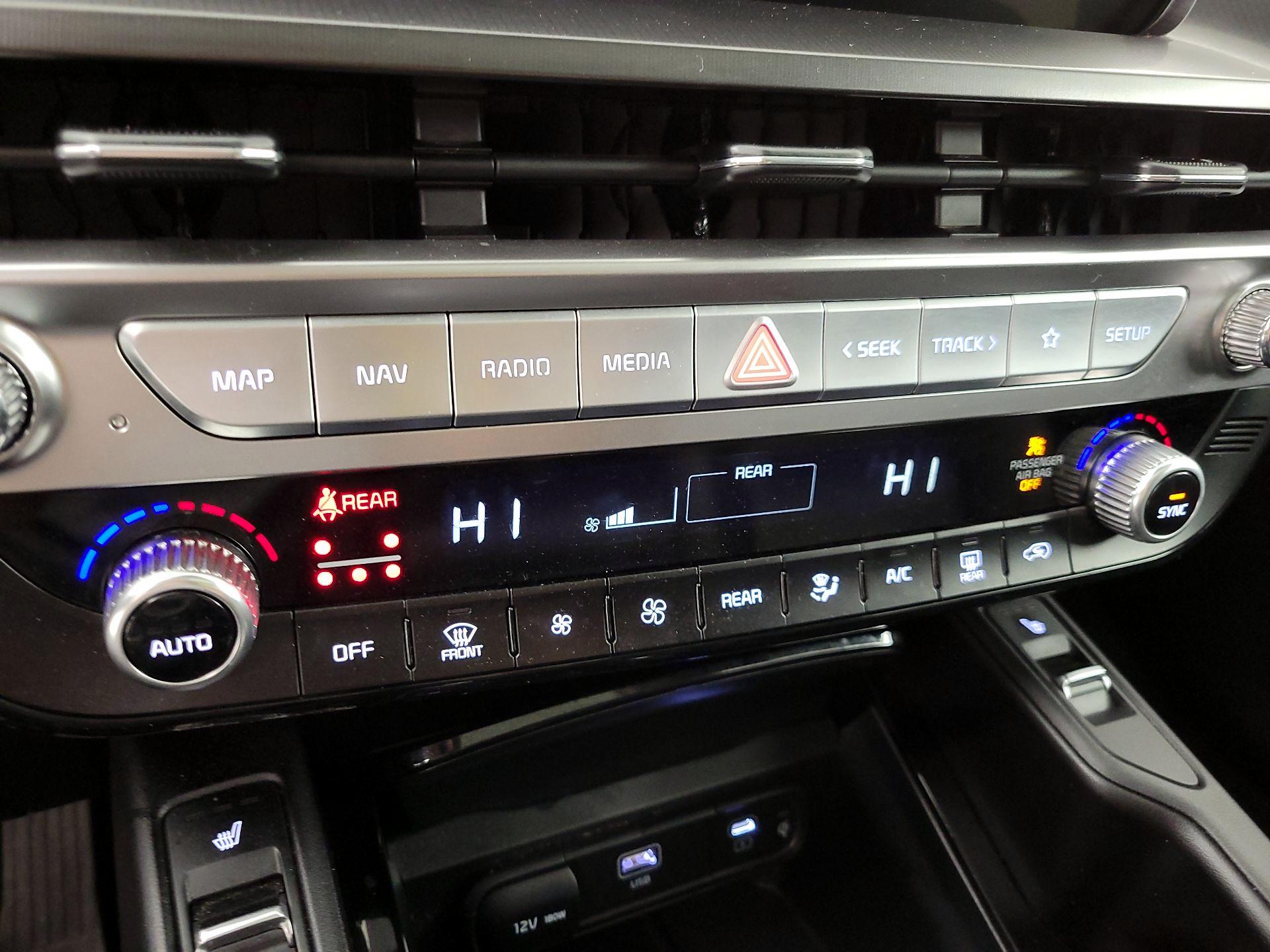 Thumbnail: 2025 Kia Telluride - 17