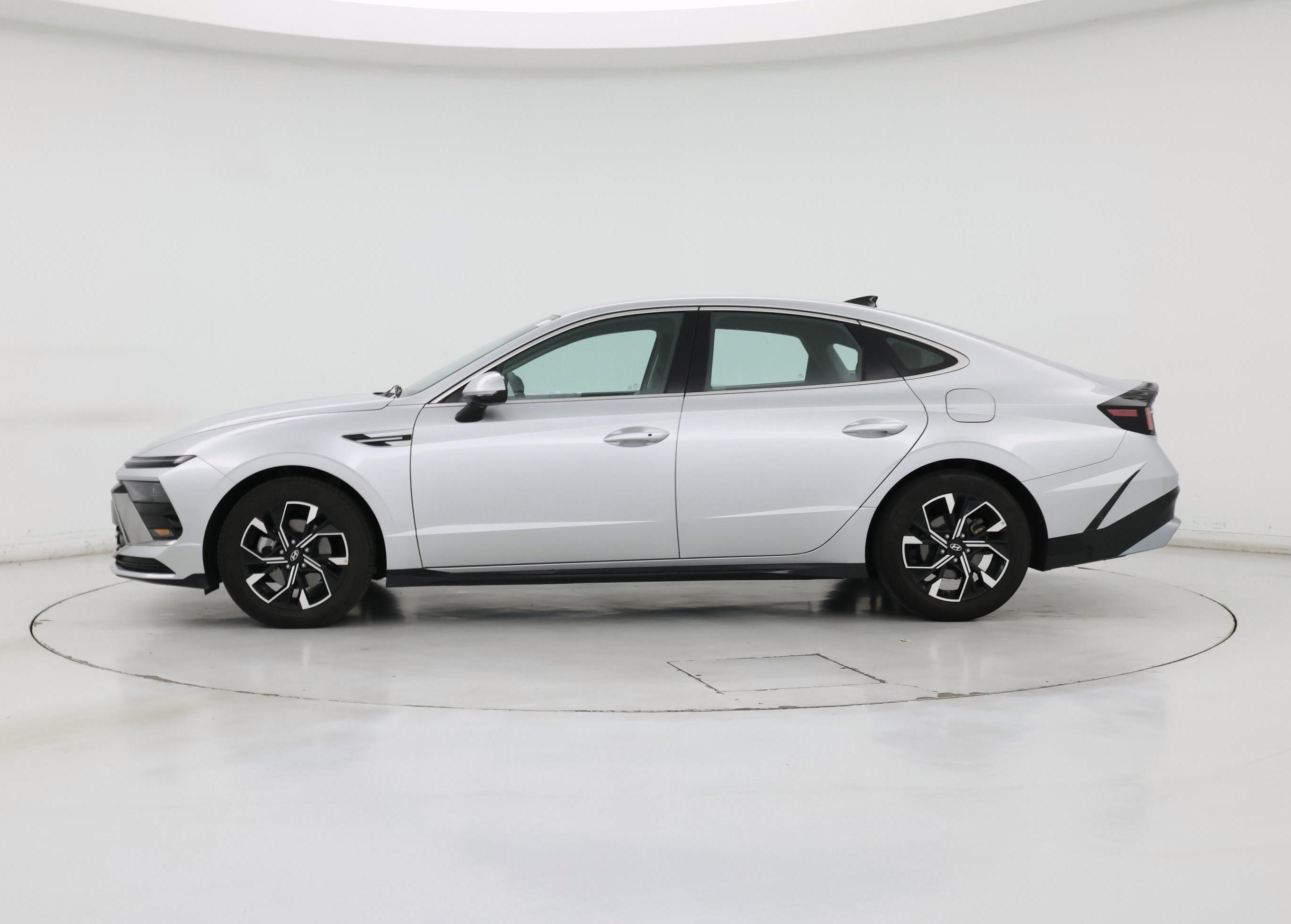 Thumbnail: 2025 Hyundai Sonata - 3