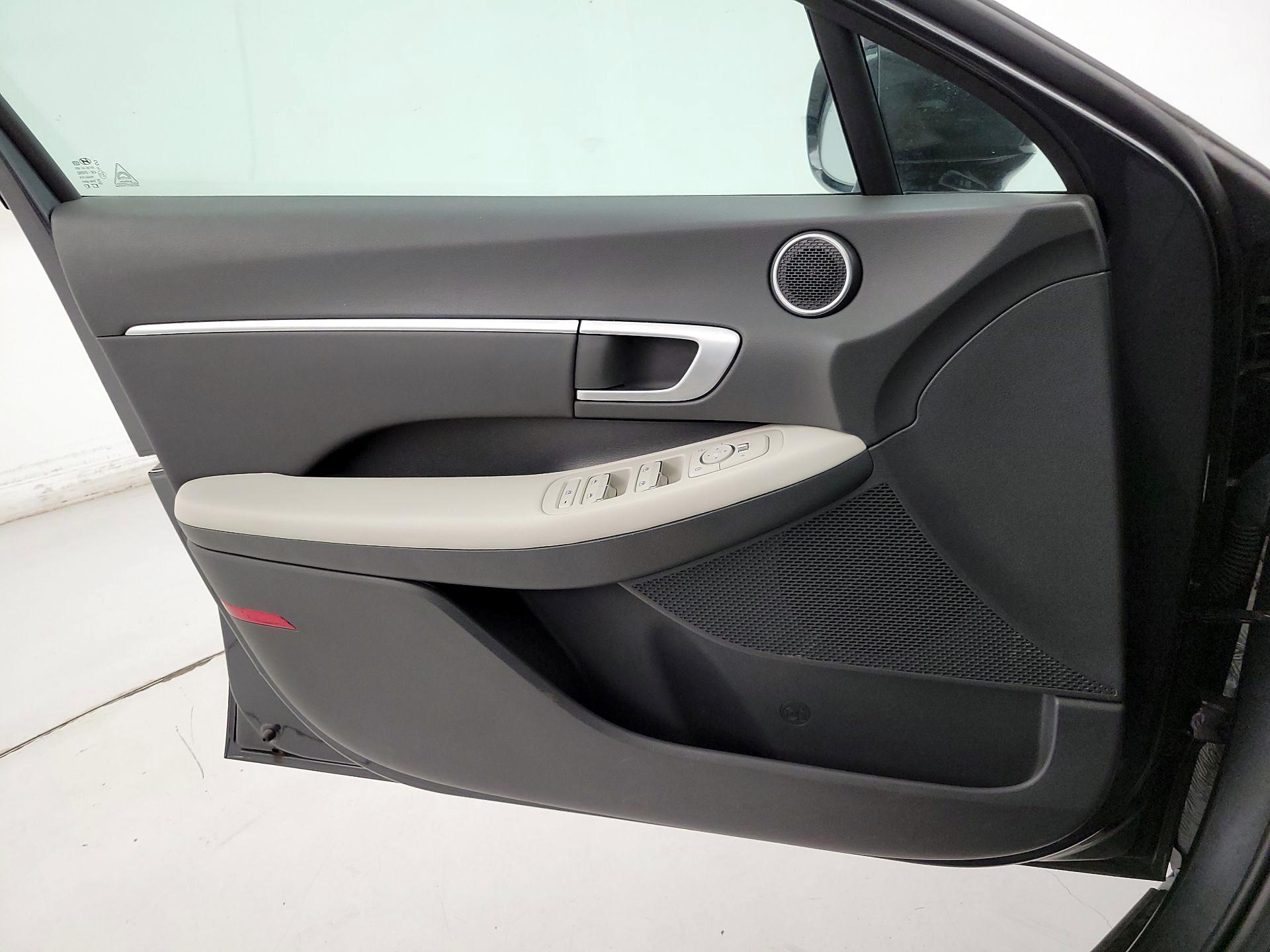 Thumbnail: 2025 Hyundai Sonata - 12