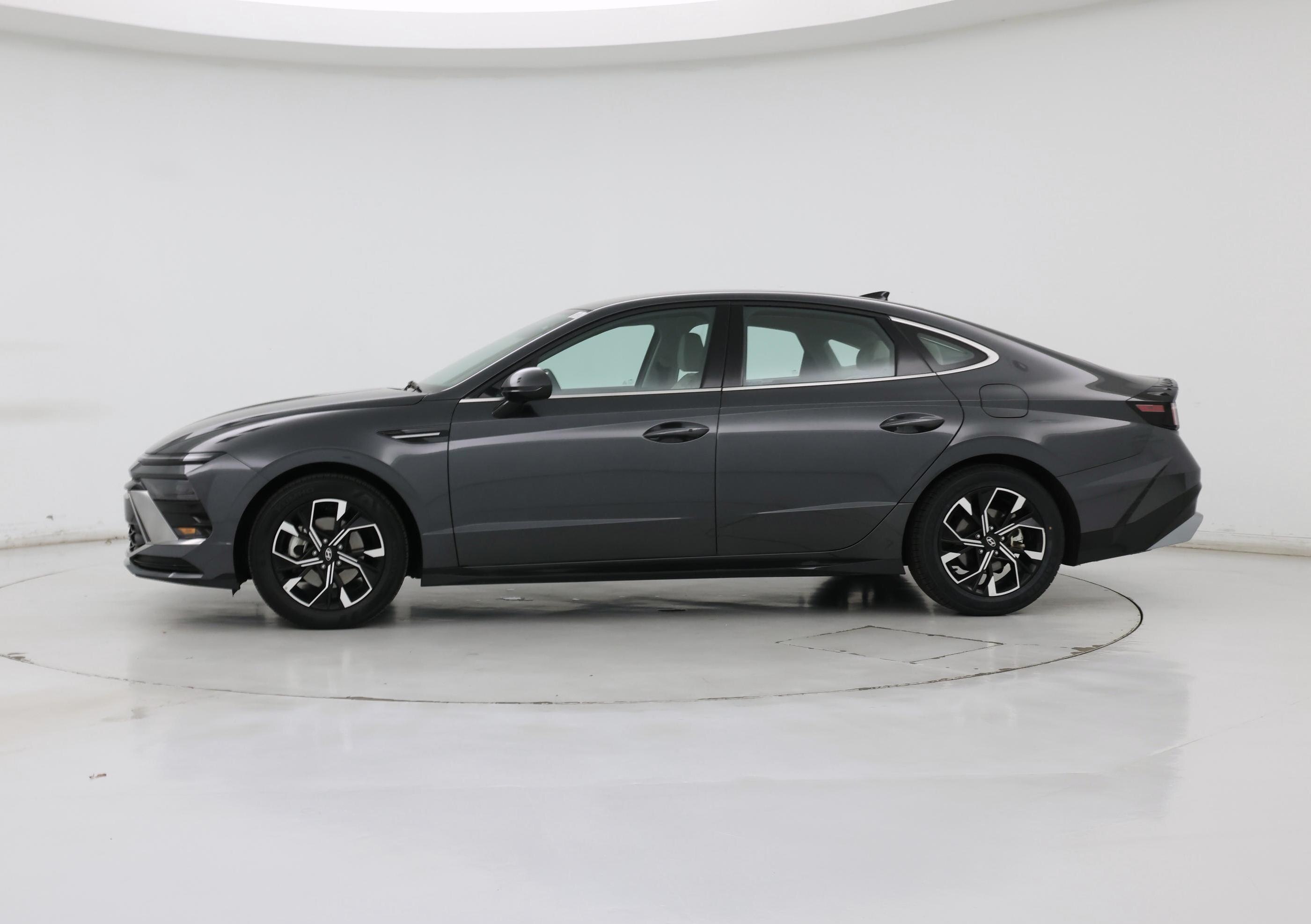 Thumbnail: 2025 Hyundai Sonata - 3
