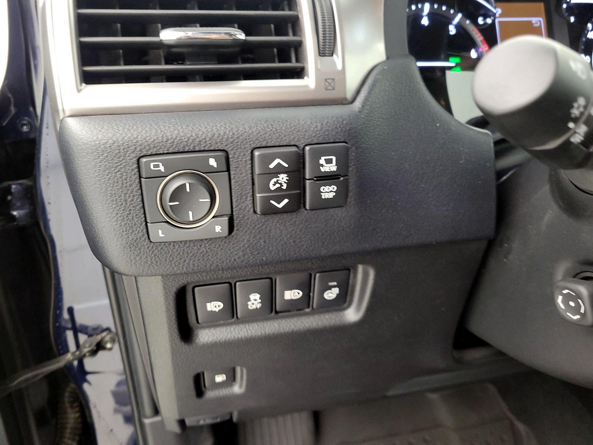 Thumbnail: 2023 Lexus GX - 13