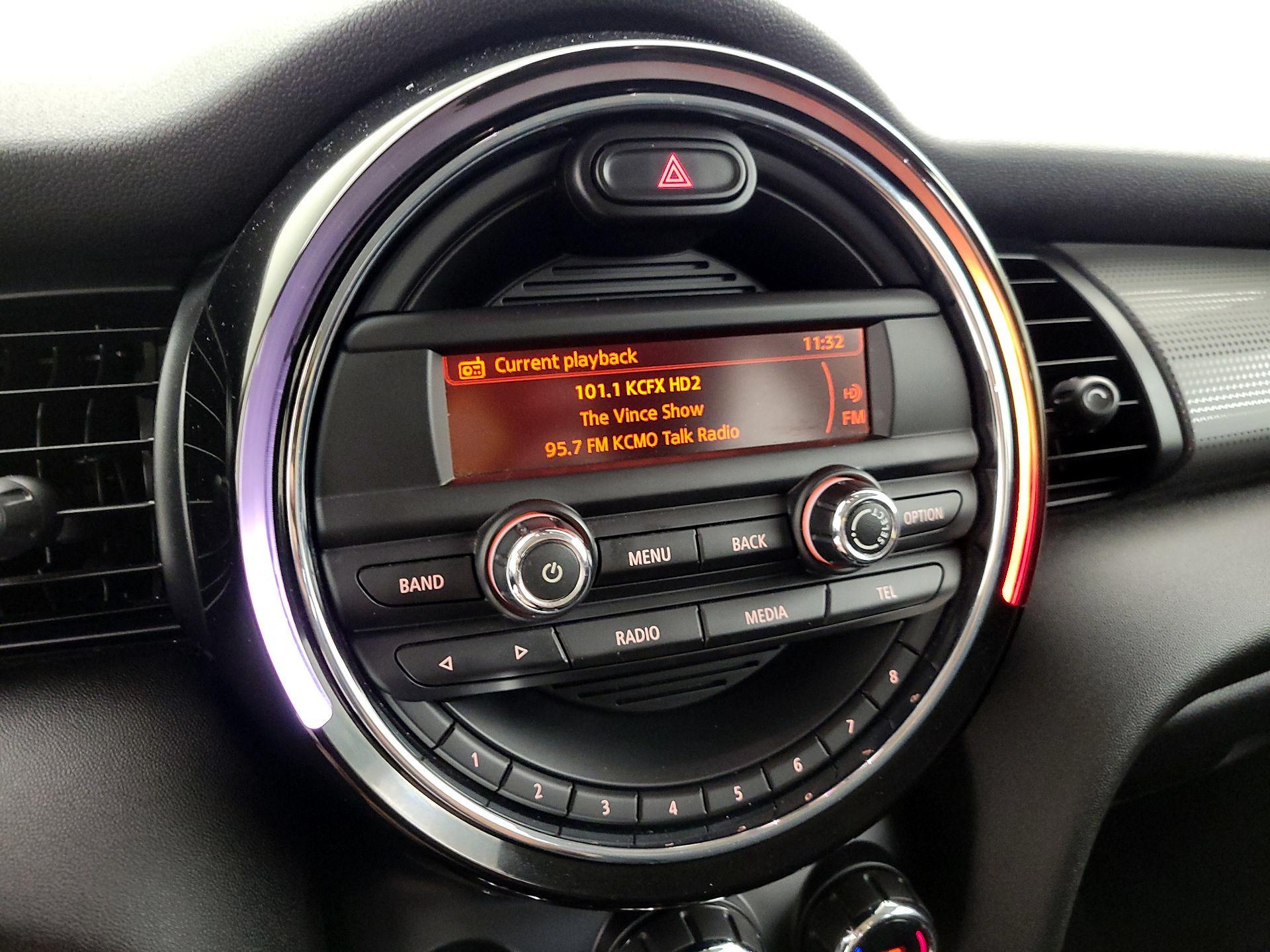 Thumbnail: 2016 MINI Cooper Hardtop - 14