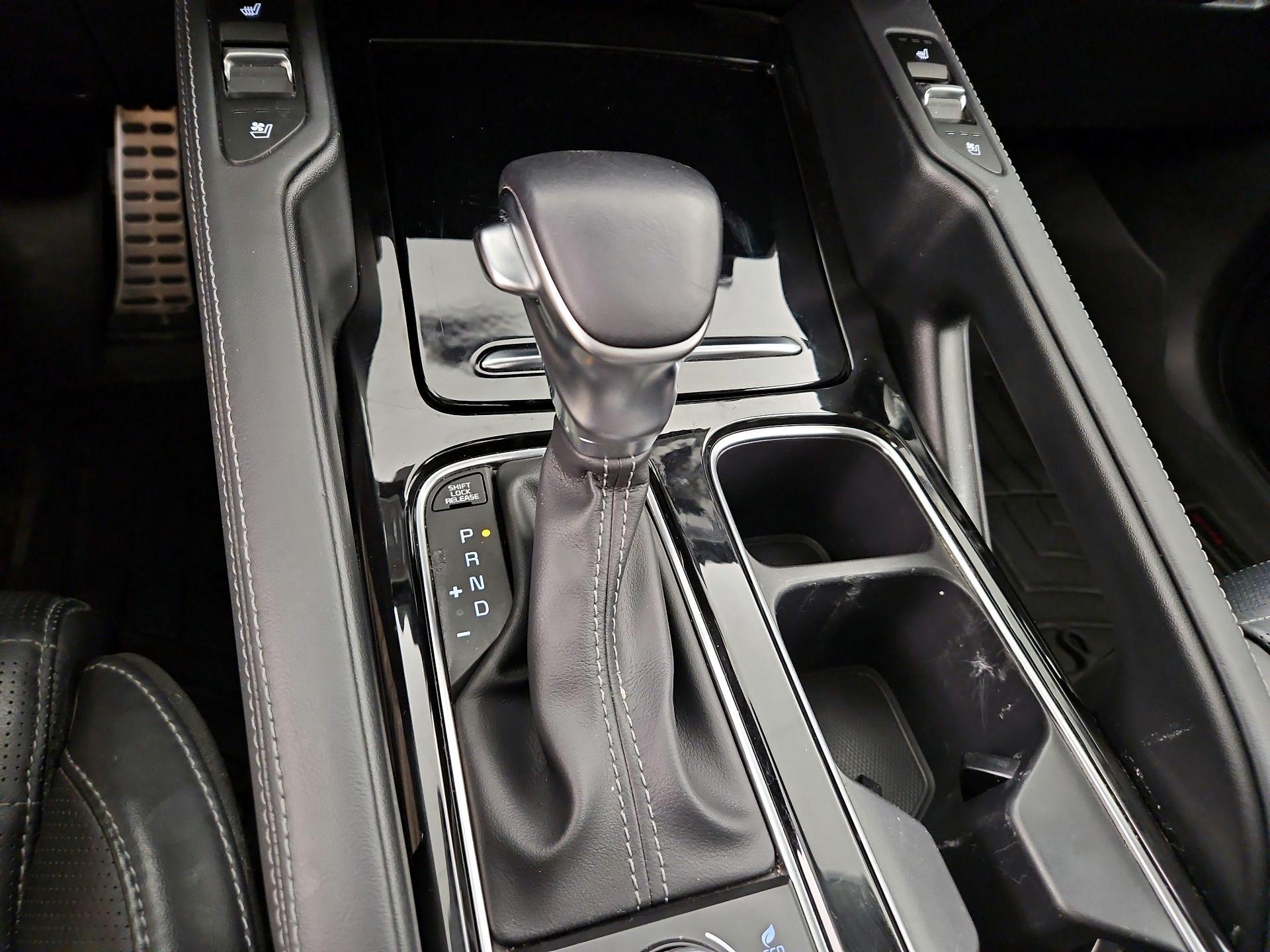 Thumbnail: 2021 Kia Telluride - 18