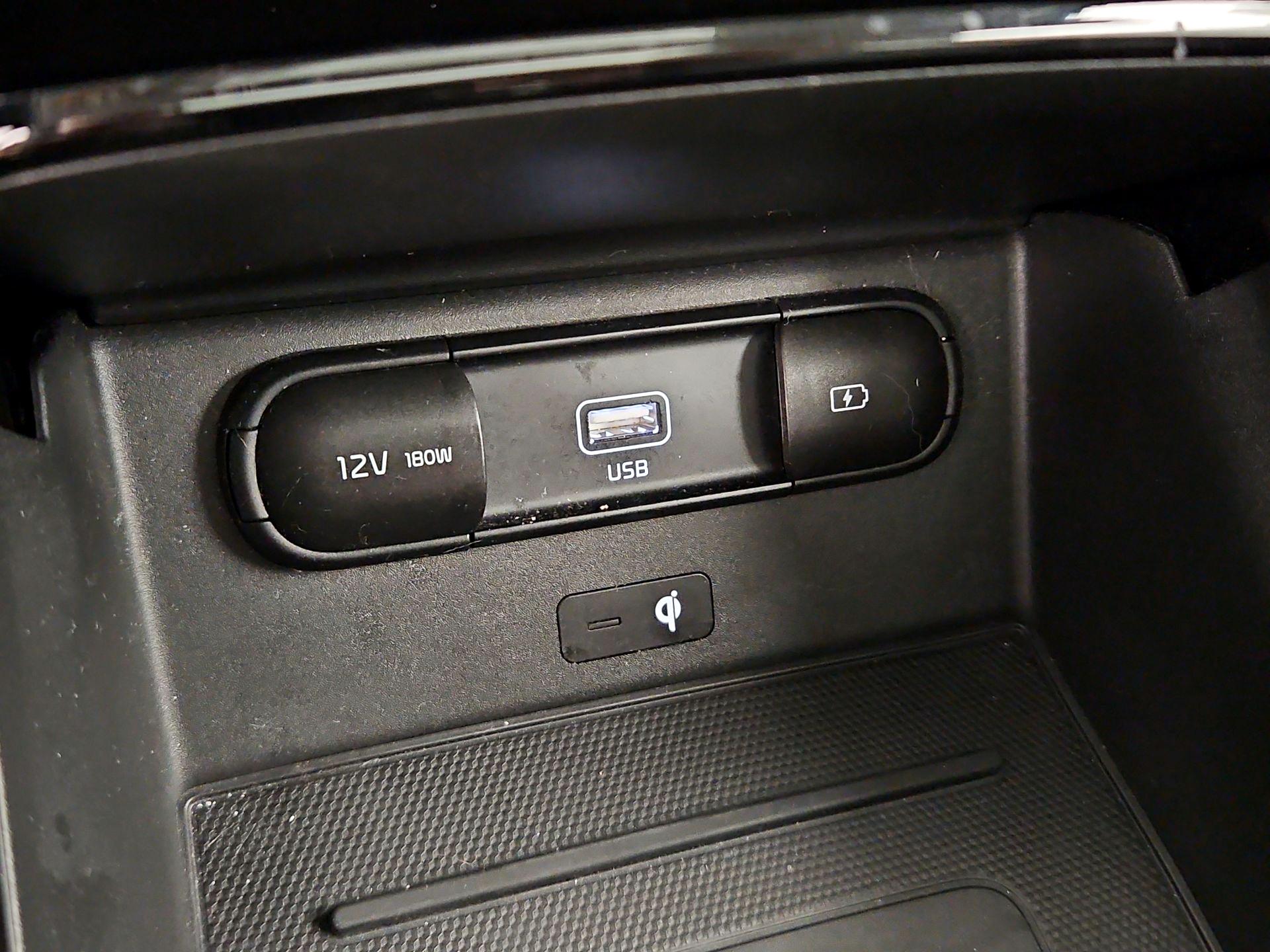 Thumbnail: 2021 Kia Telluride - 19