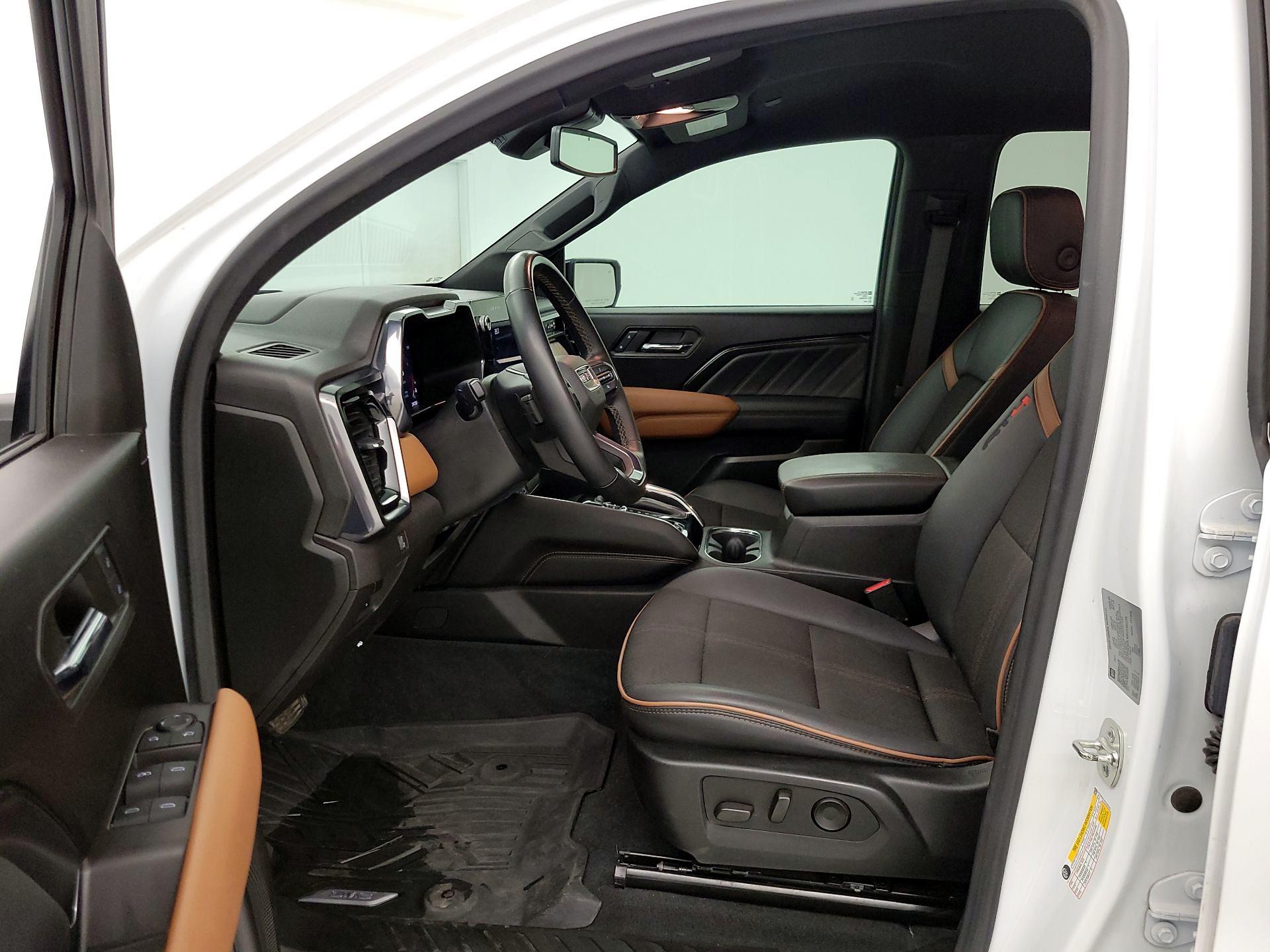 Thumbnail: 2024 GMC Canyon - 11