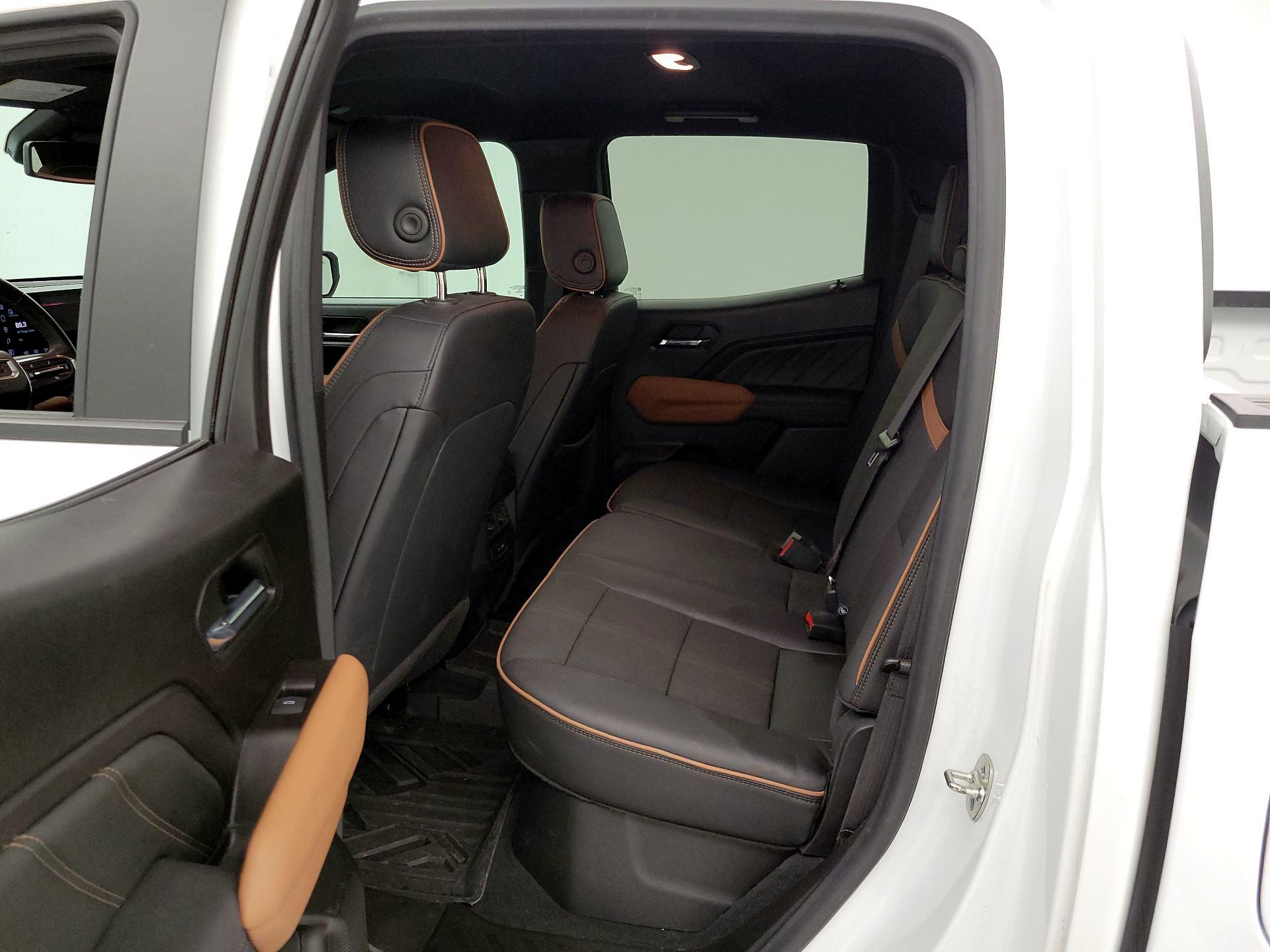 Thumbnail: 2024 GMC Canyon - 18