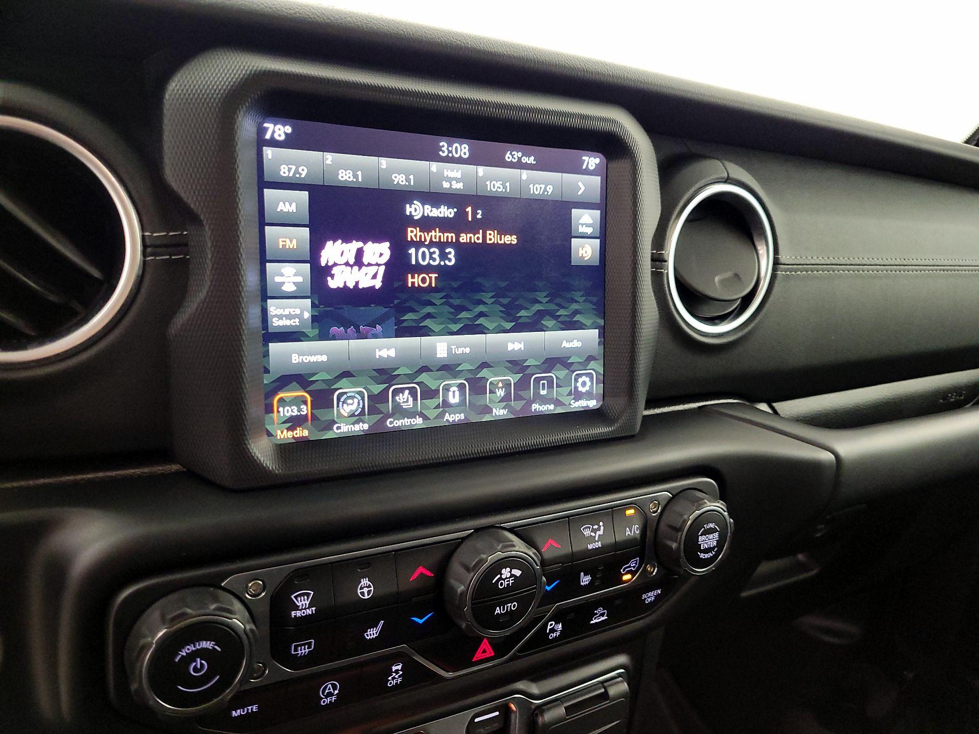 Thumbnail: 2020 Jeep Gladiator - 16
