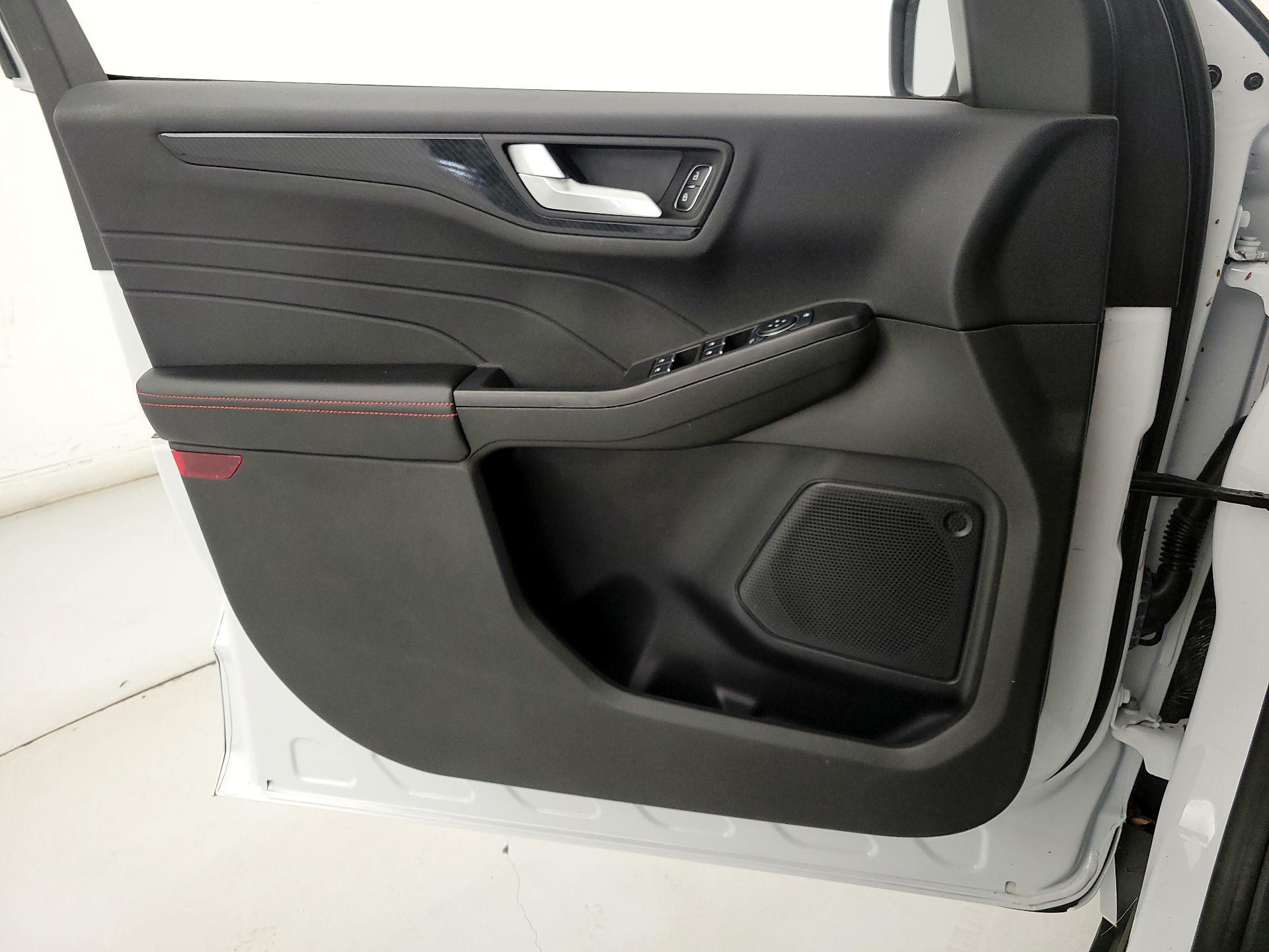 Thumbnail: 2023 Ford Escape - 12