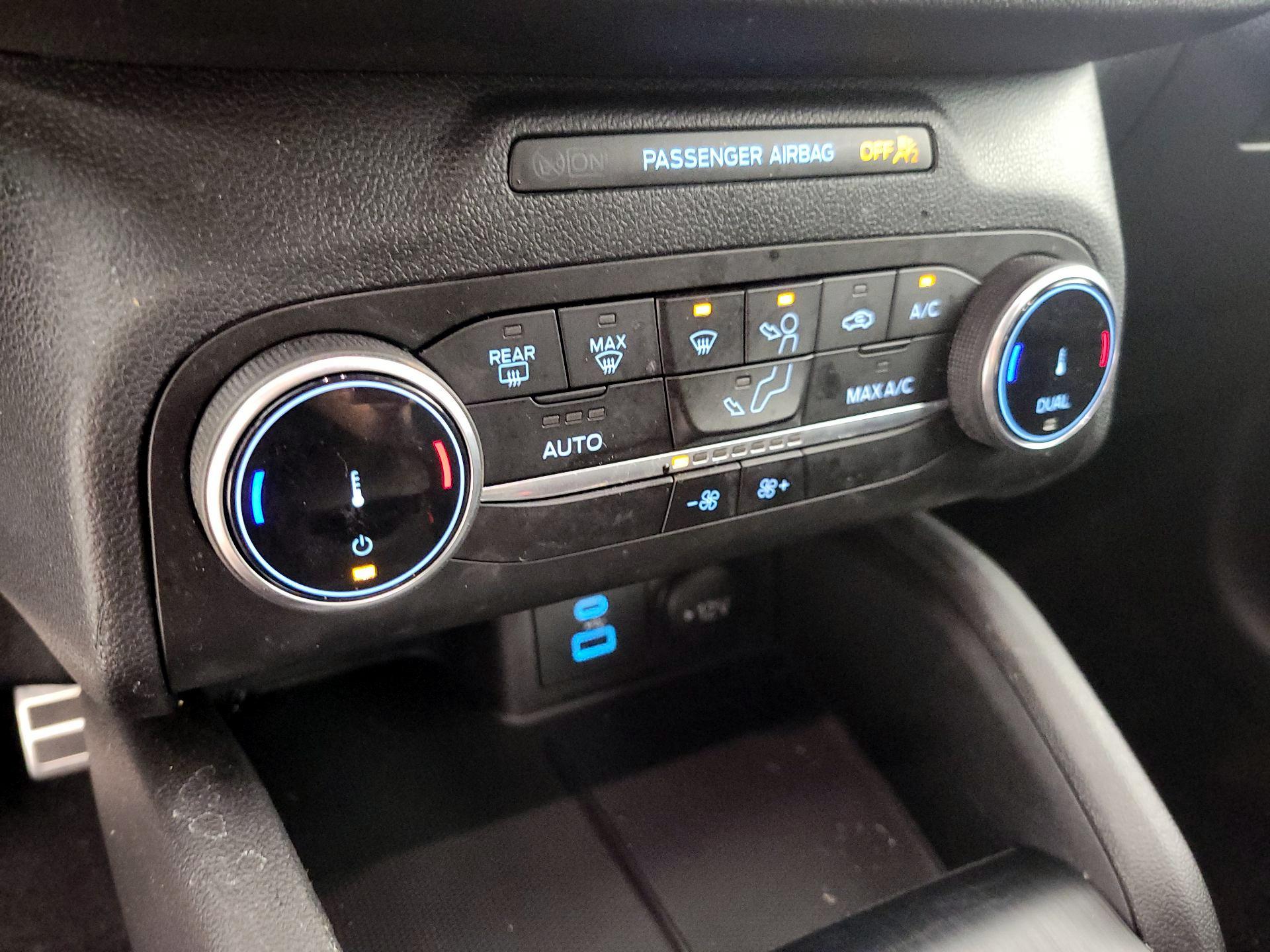 Thumbnail: 2023 Ford Escape - 16