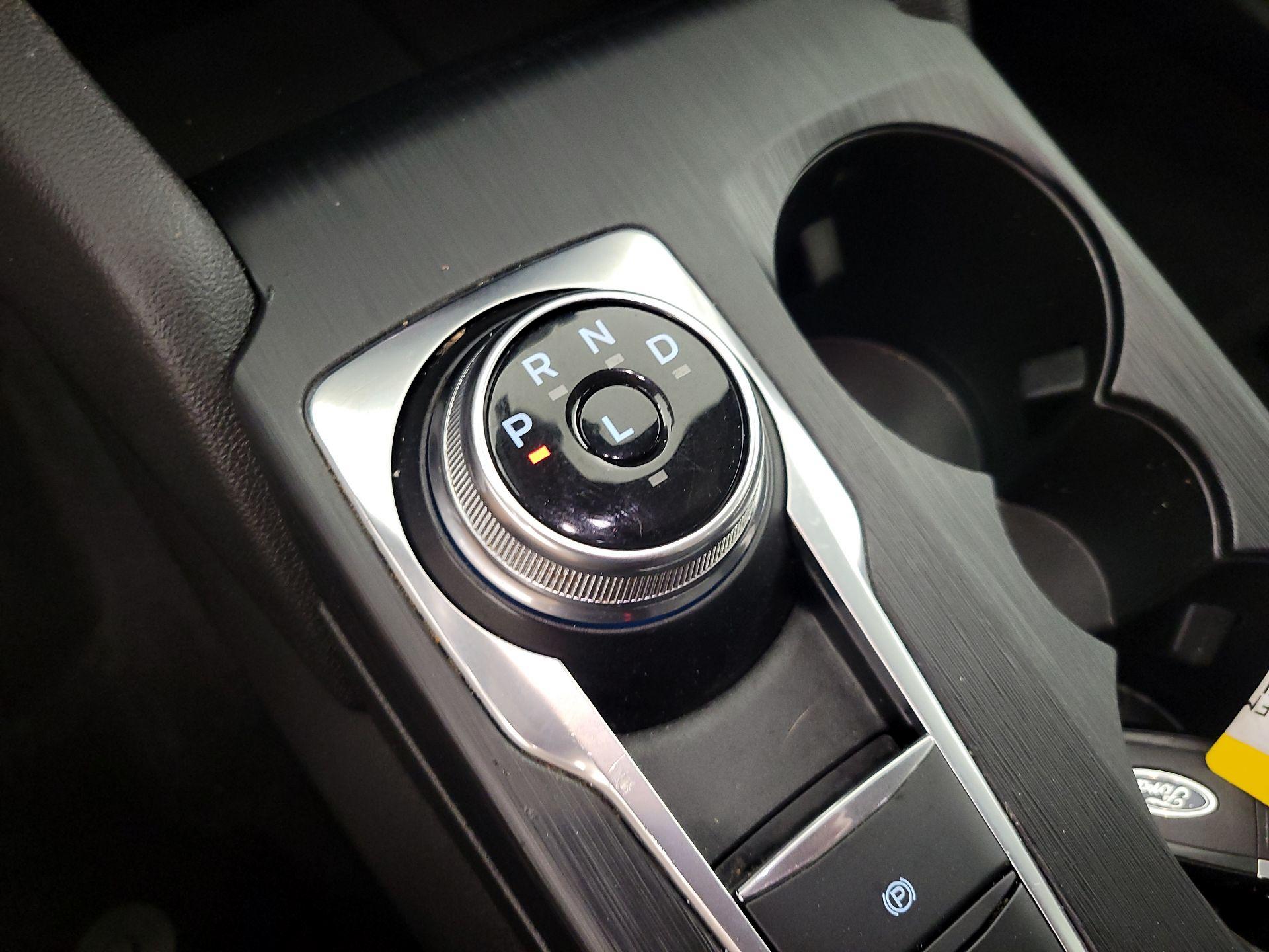 Thumbnail: 2023 Ford Escape - 17