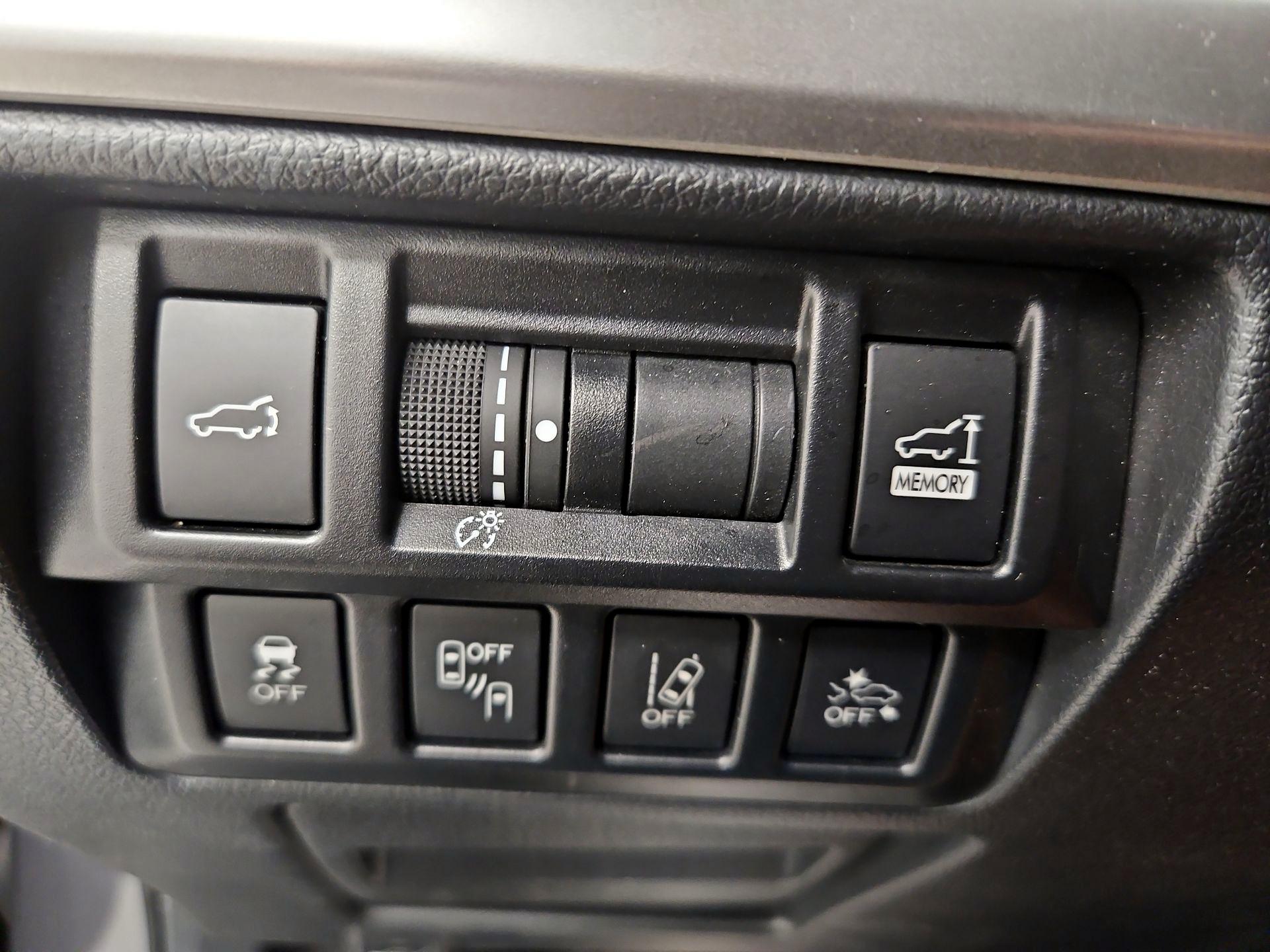 Thumbnail: 2018 Subaru Outback - 13