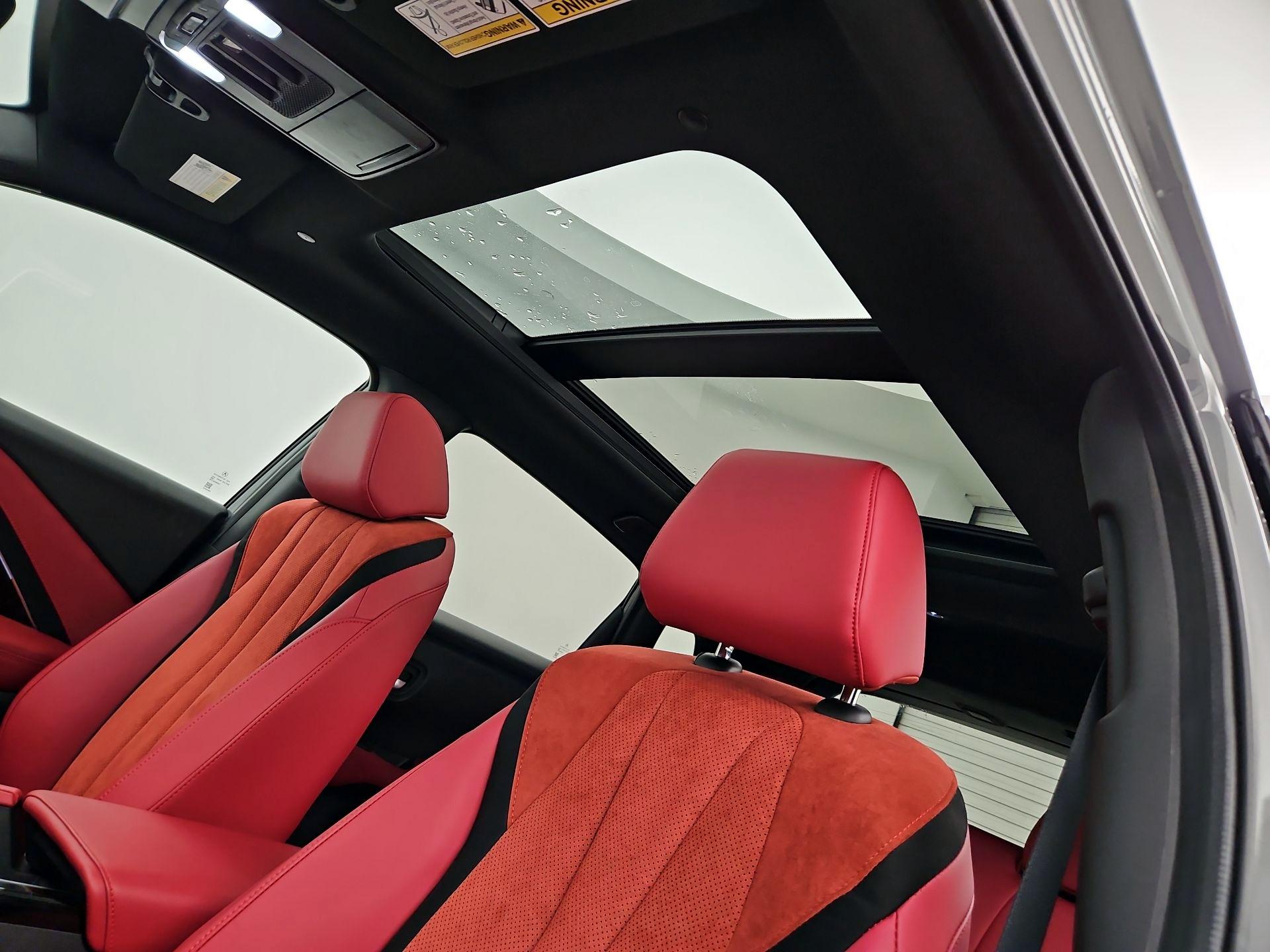 Thumbnail: 2025 Acura ADX - 19