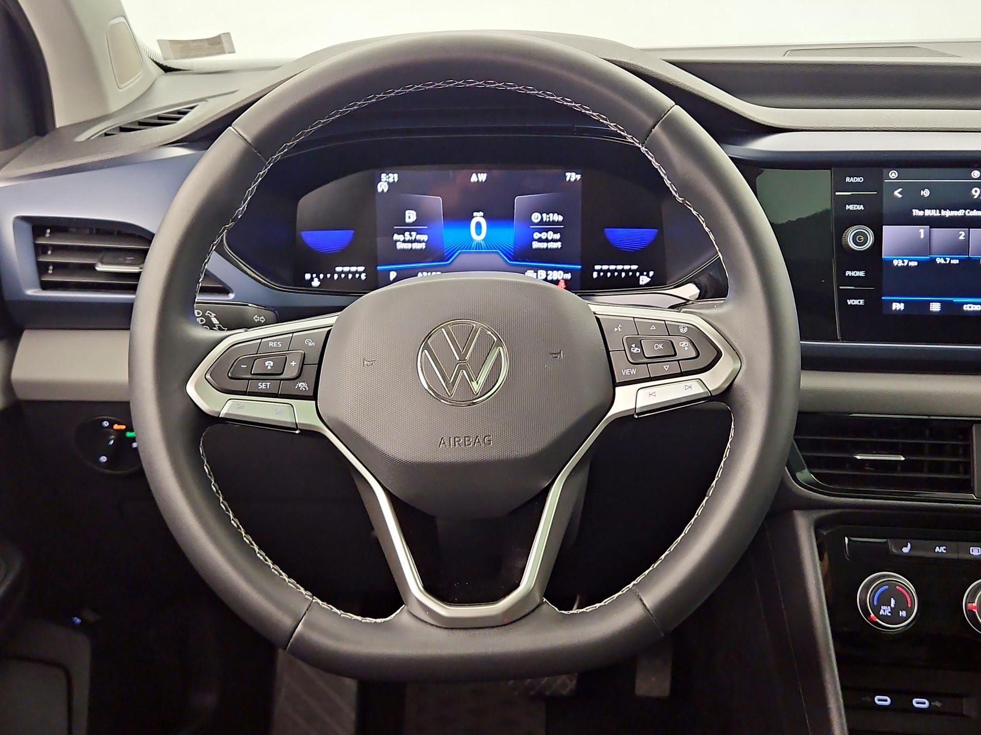 Thumbnail: 2023 Volkswagen Taos - 10