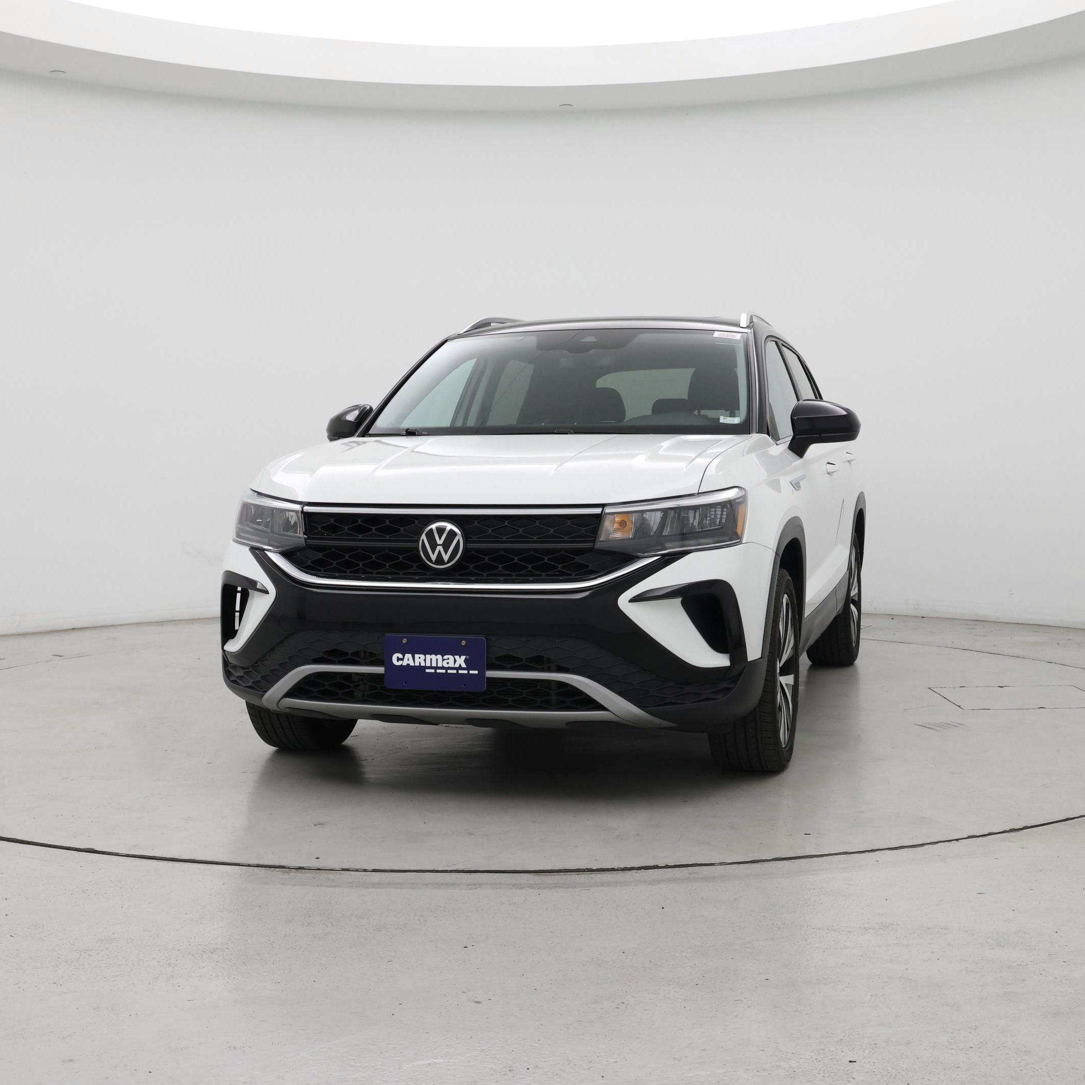 Thumbnail: 2023 Volkswagen Taos - 4