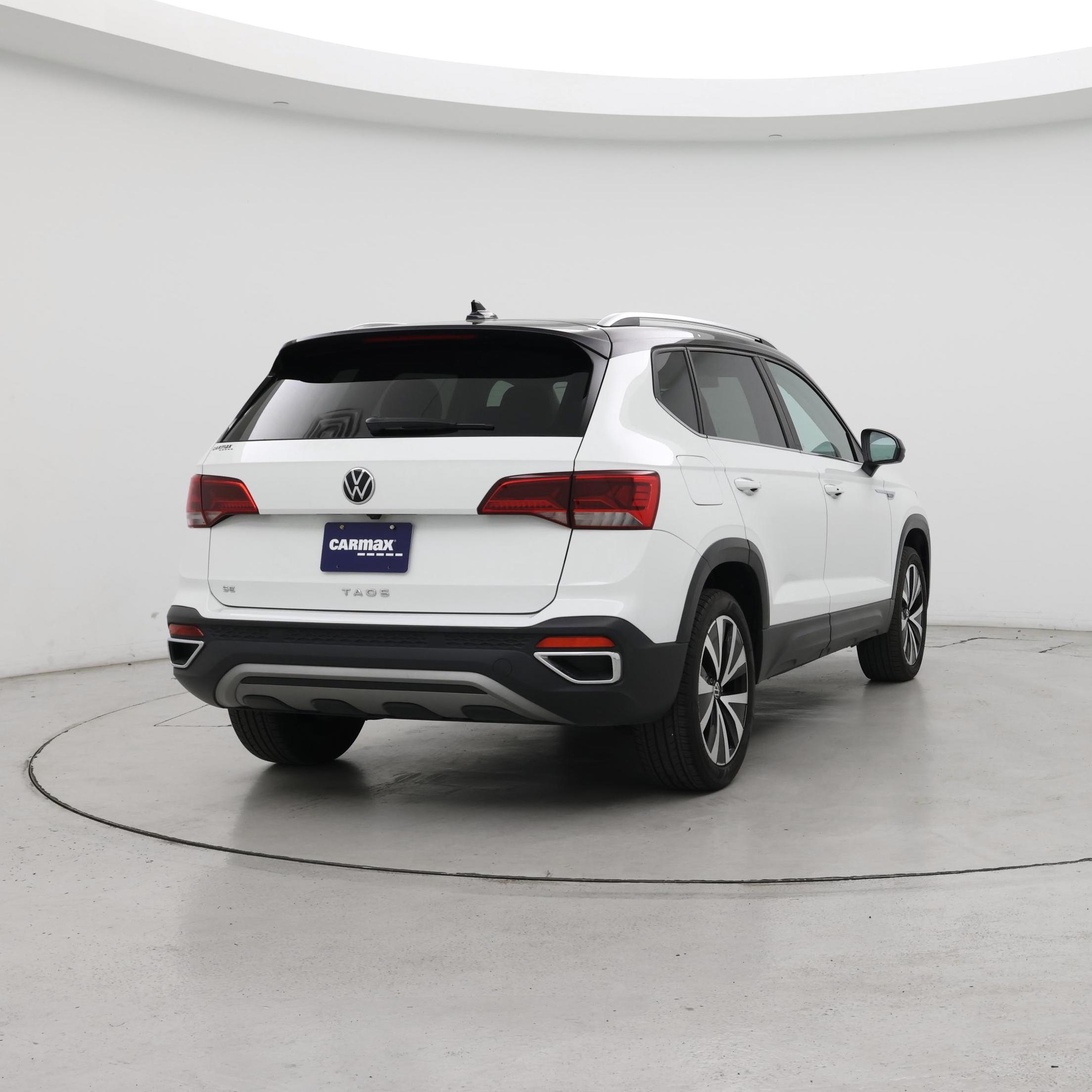 Thumbnail: 2023 Volkswagen Taos - 8