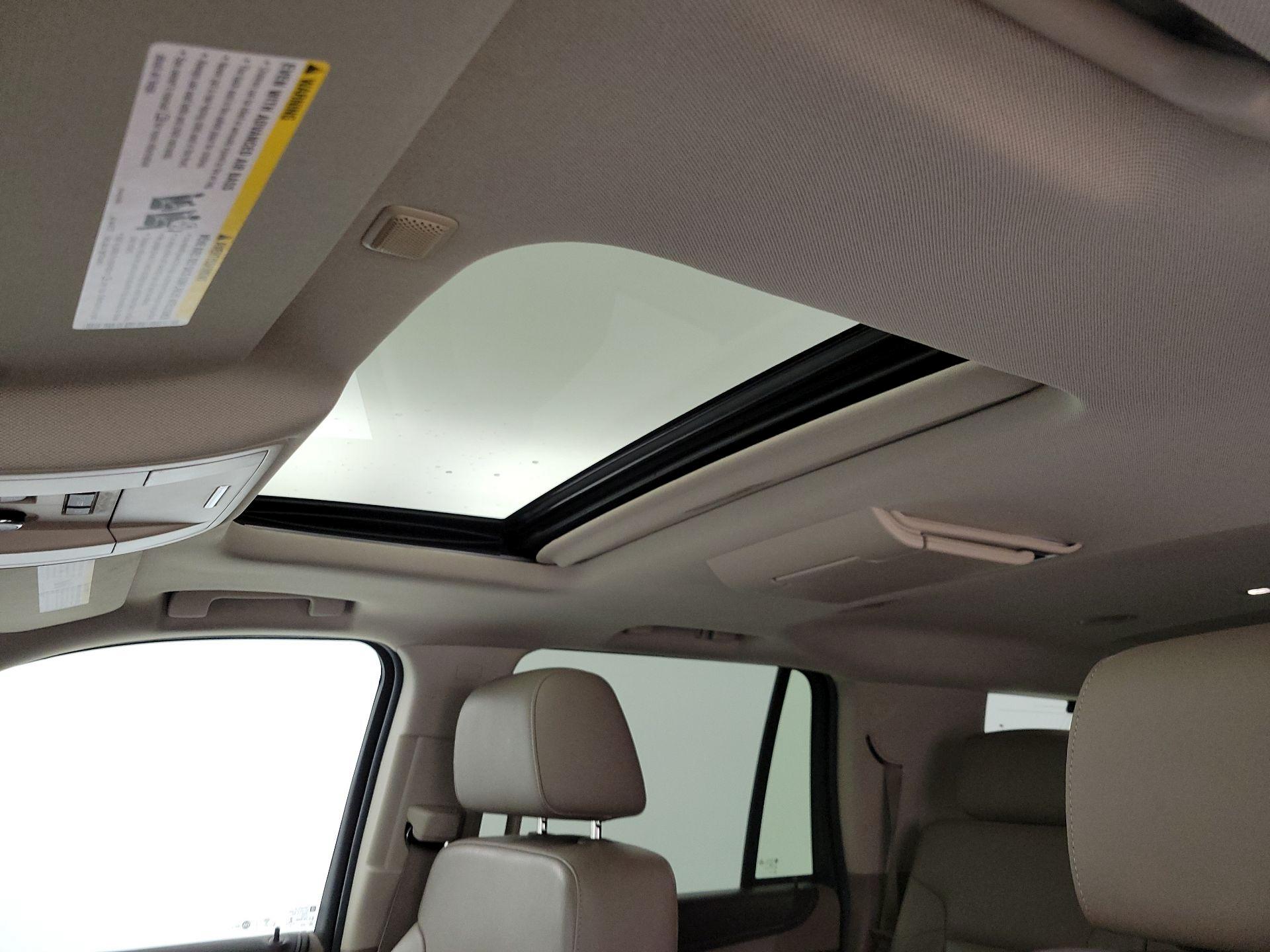 Thumbnail: 2016 Chevrolet Tahoe - 19