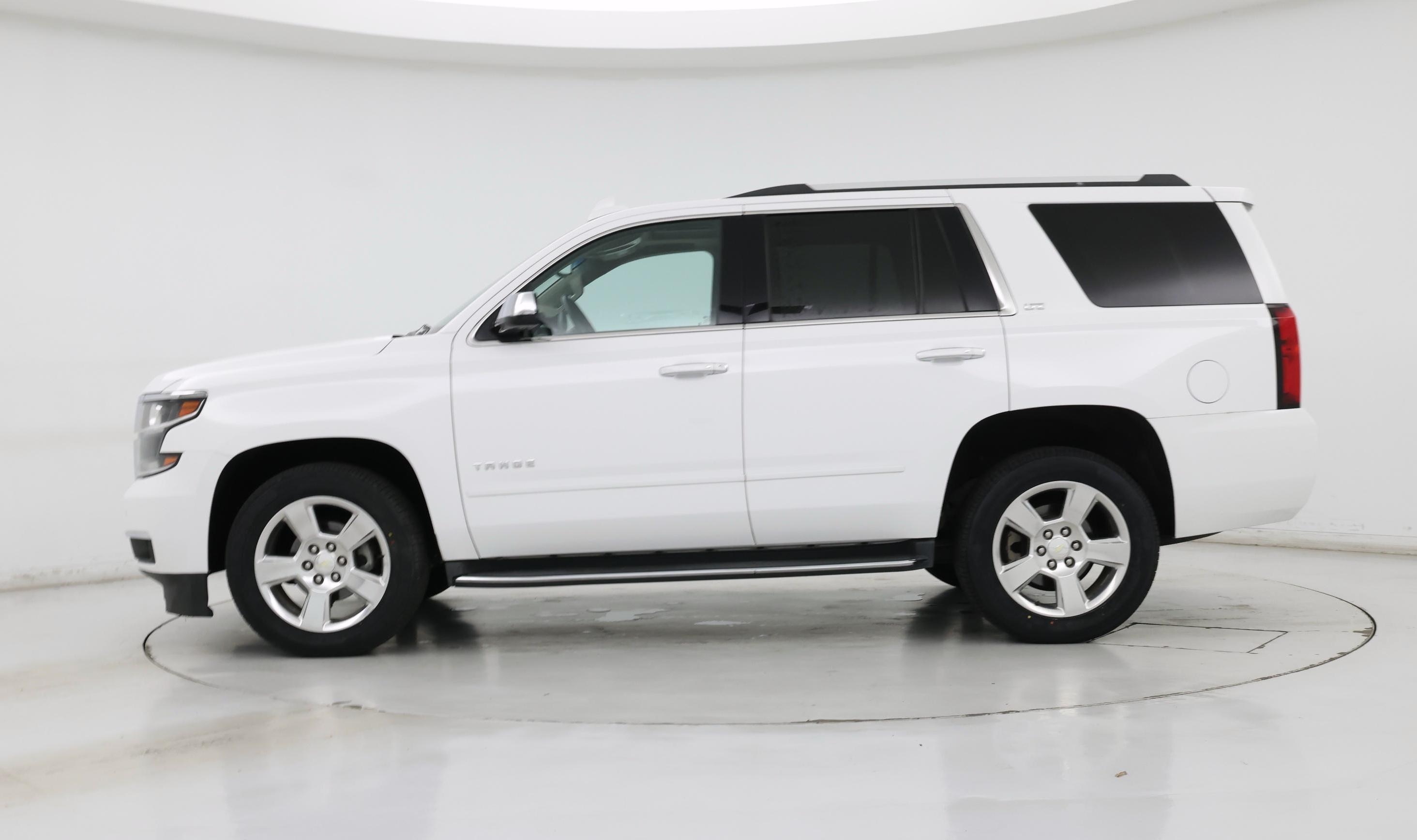 Thumbnail: 2016 Chevrolet Tahoe - 3