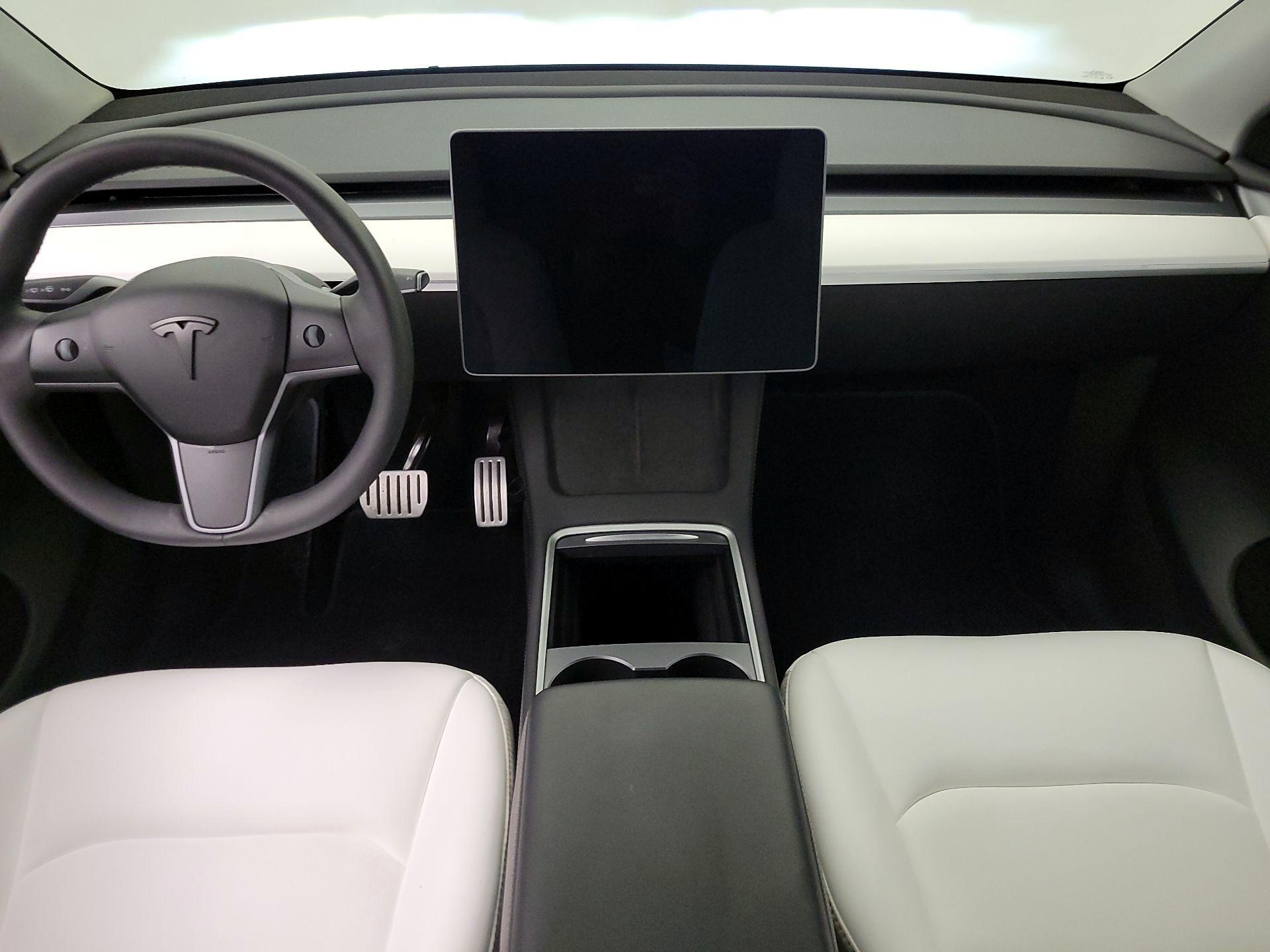 Thumbnail: 2023 Tesla Model Y - 9