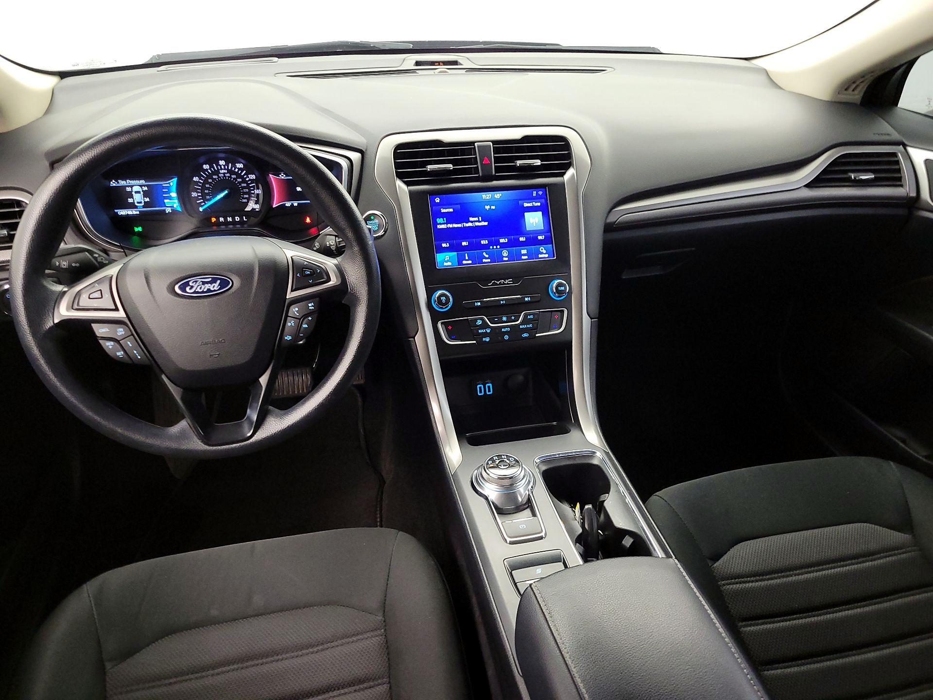 Thumbnail: 2020 Ford Fusion - 9