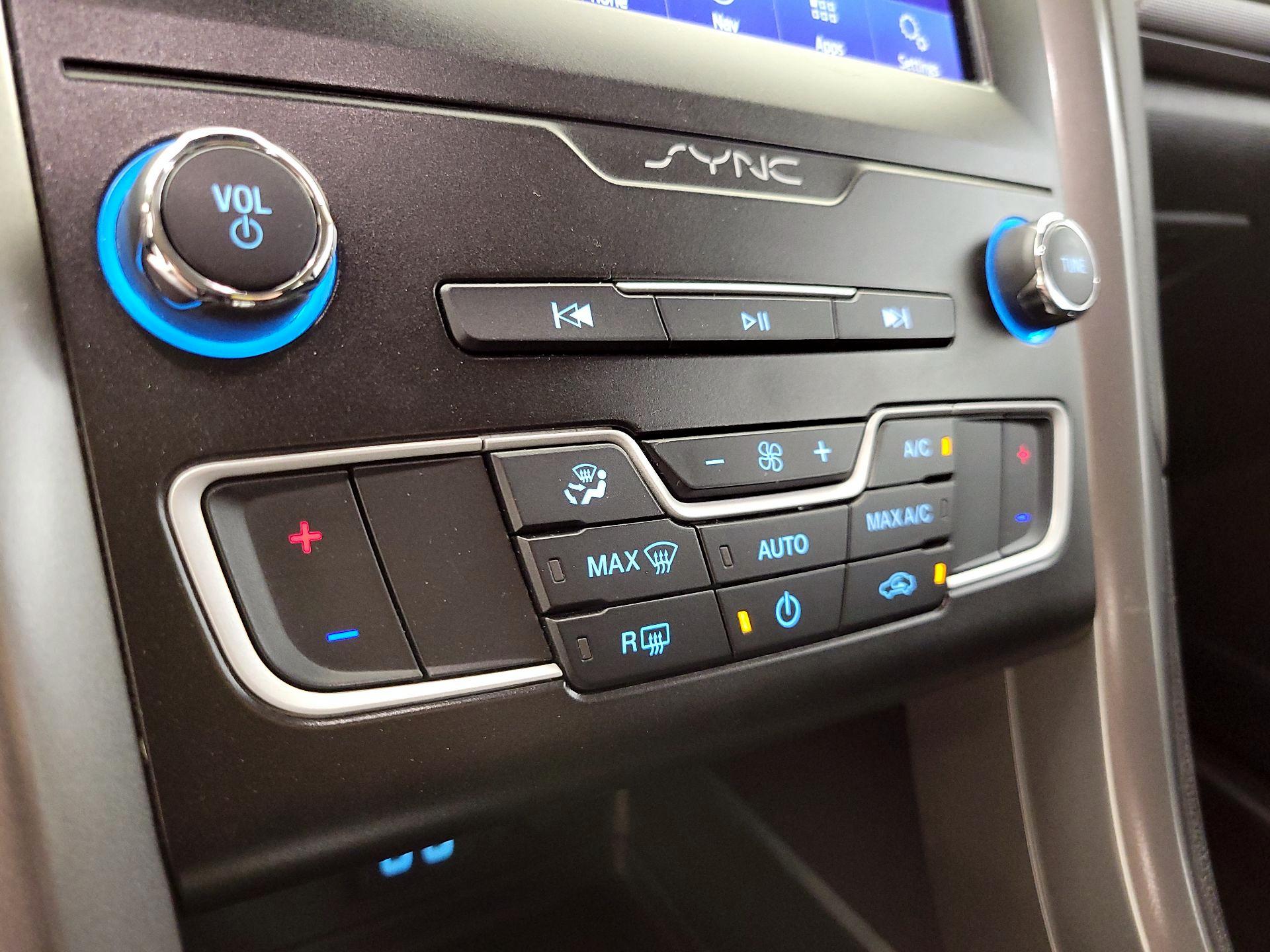 Thumbnail: 2020 Ford Fusion - 17