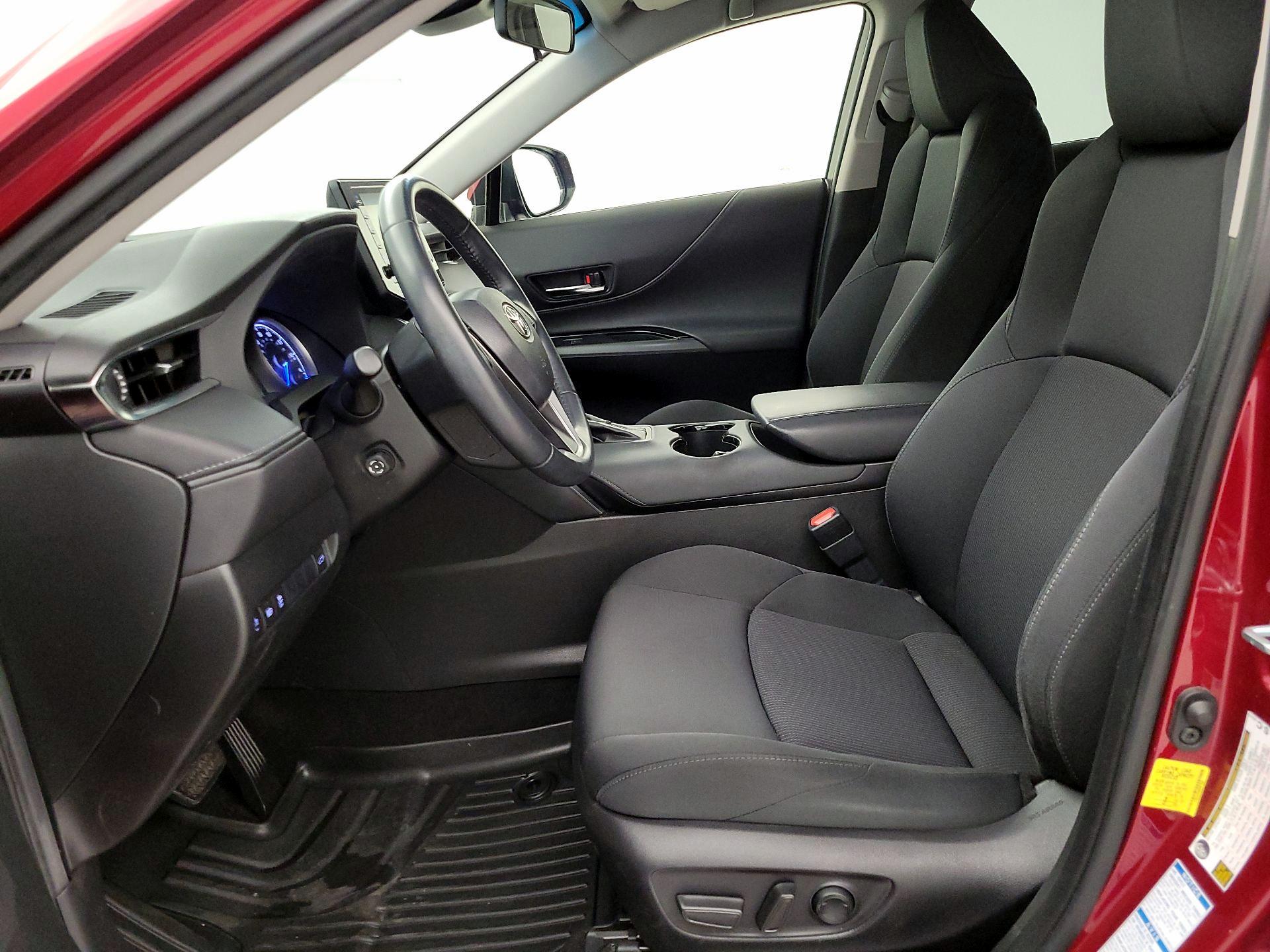 Thumbnail: 2021 Toyota Venza - 11