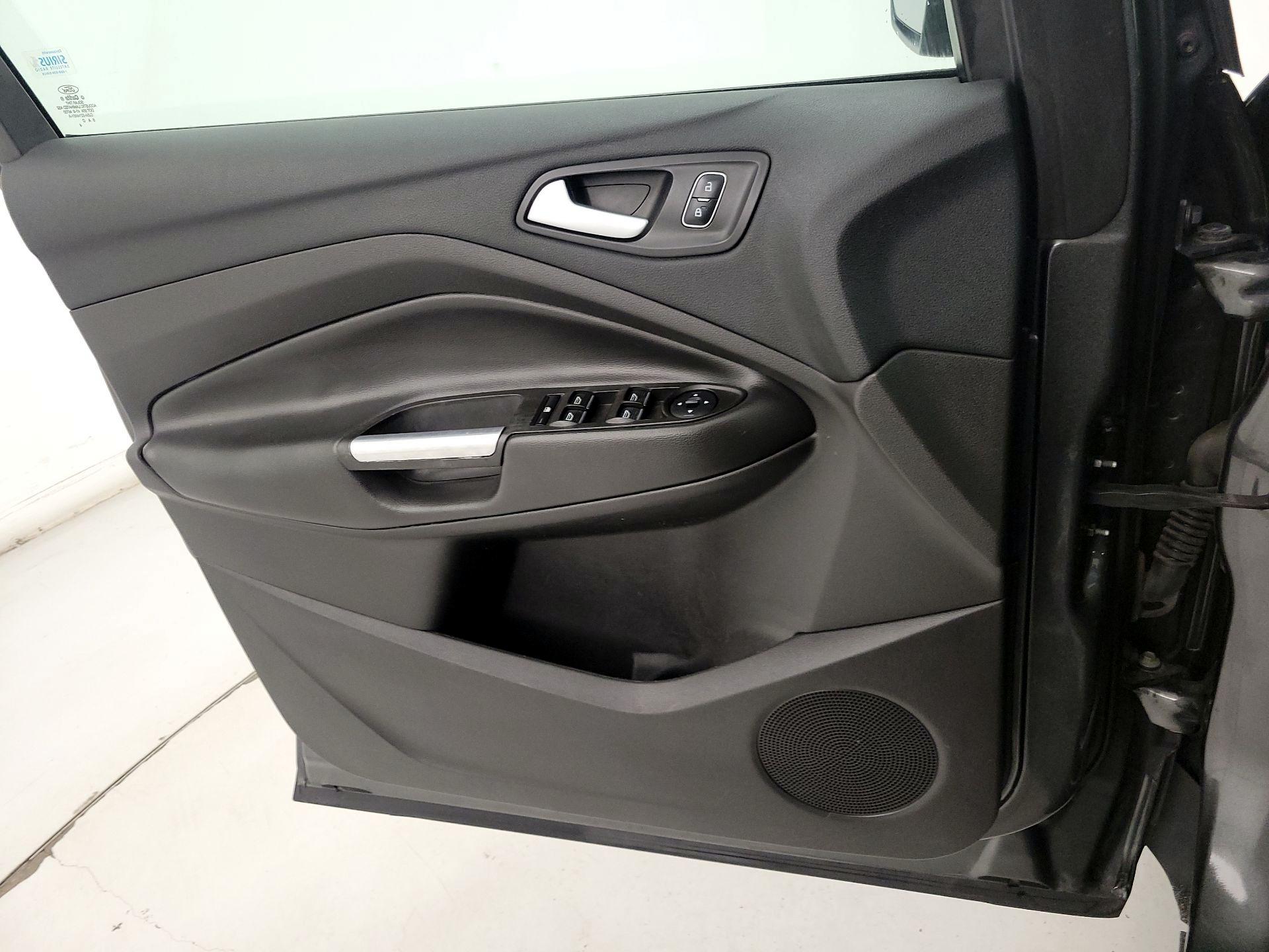 Thumbnail: 2017 Ford Escape - 12