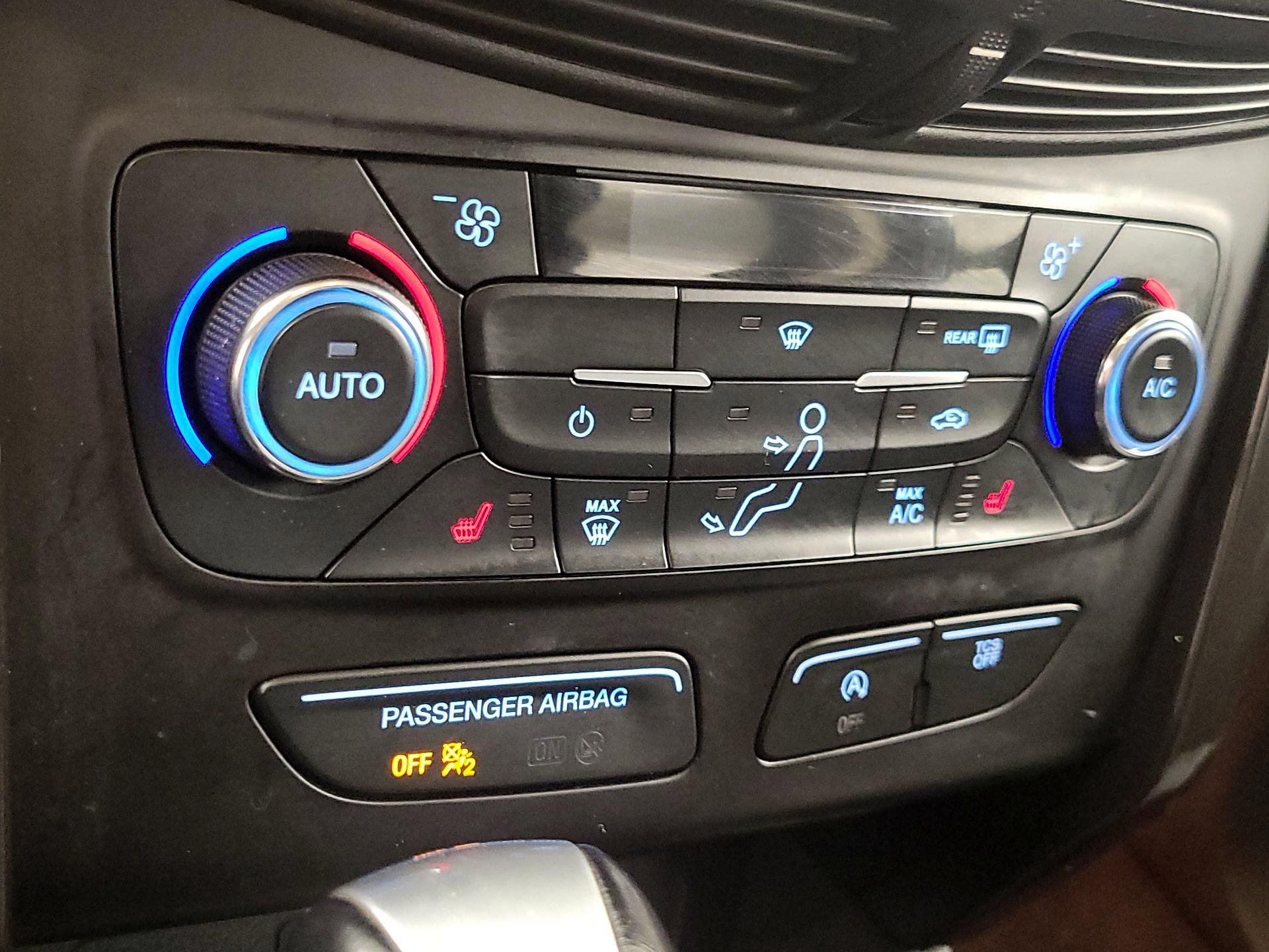 Thumbnail: 2017 Ford Escape - 17