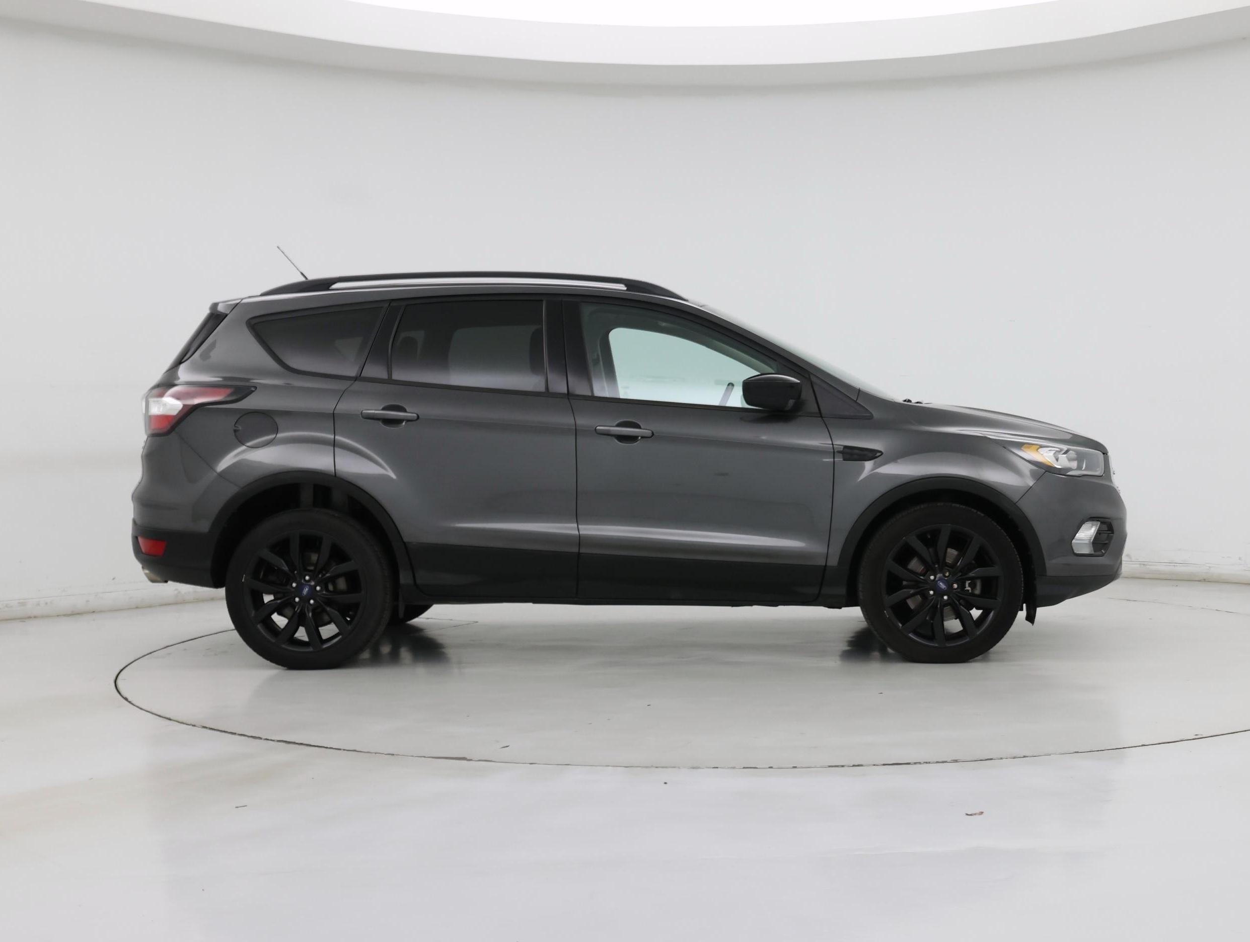 Thumbnail: 2017 Ford Escape - 7
