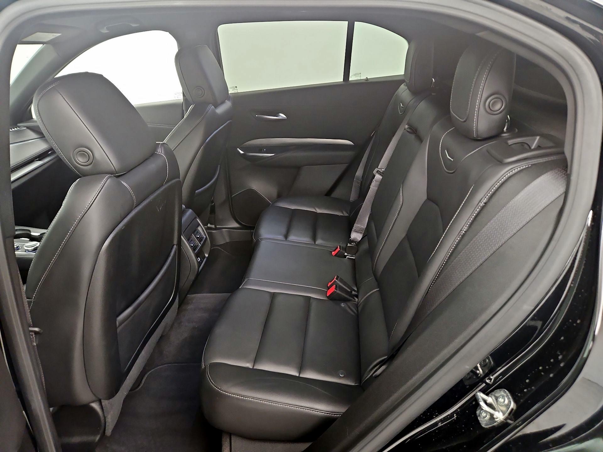 Thumbnail: 2024 Cadillac XT4 - 19