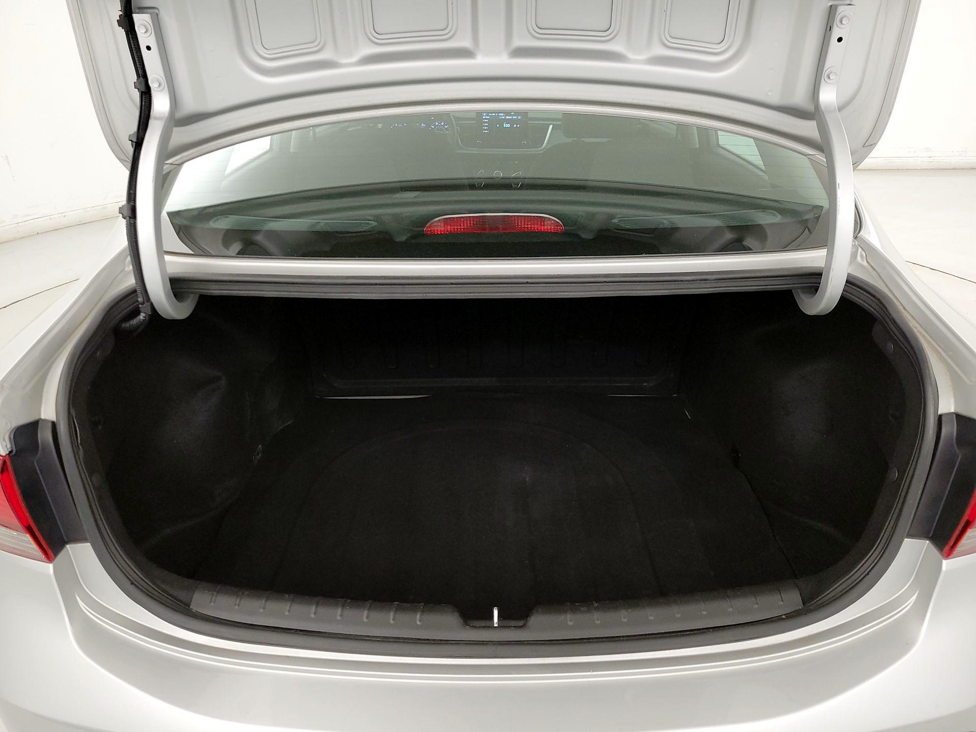 Thumbnail: 2022 Kia Rio - 20