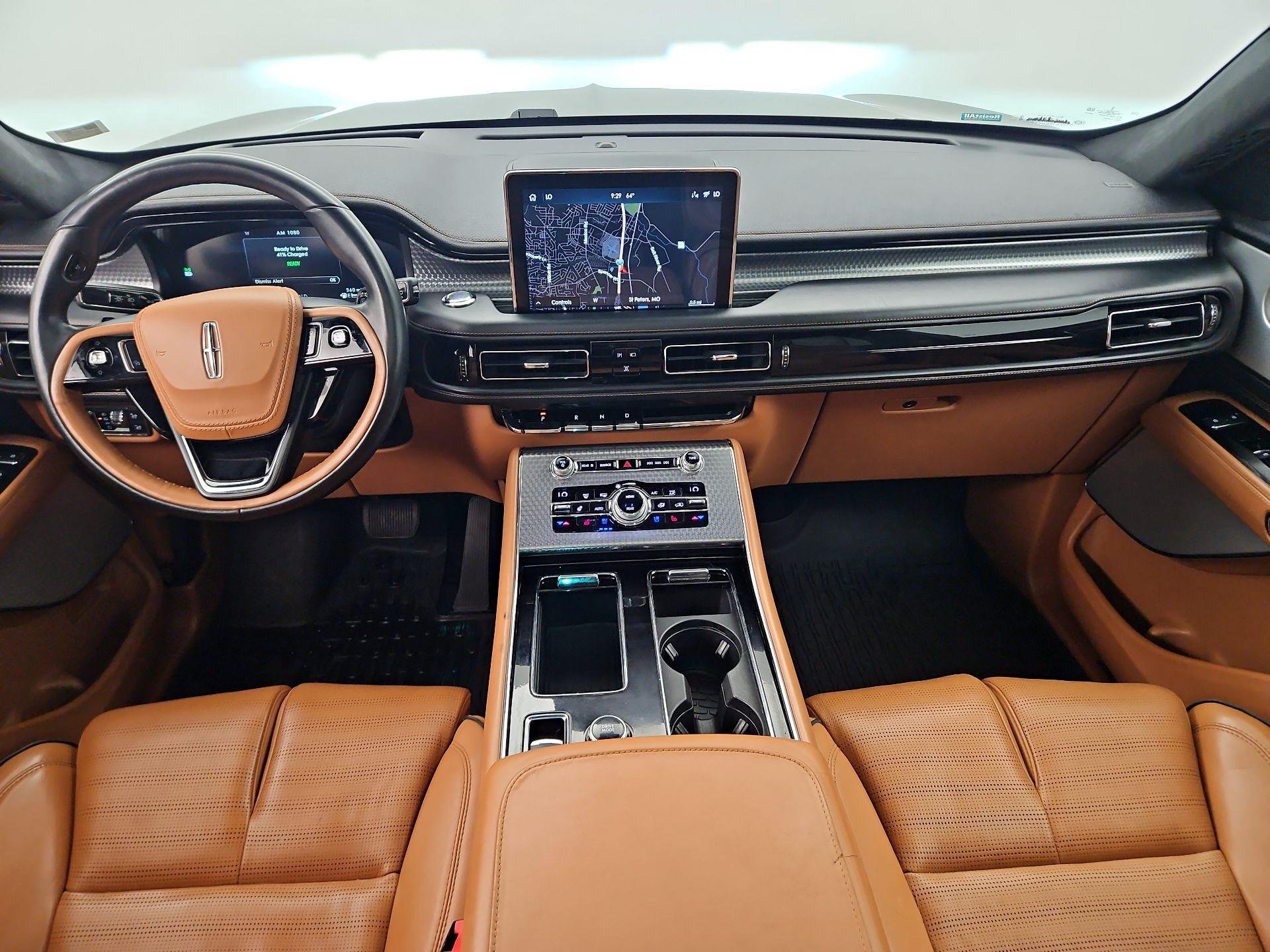 Thumbnail: 2020 Lincoln Aviator - 9
