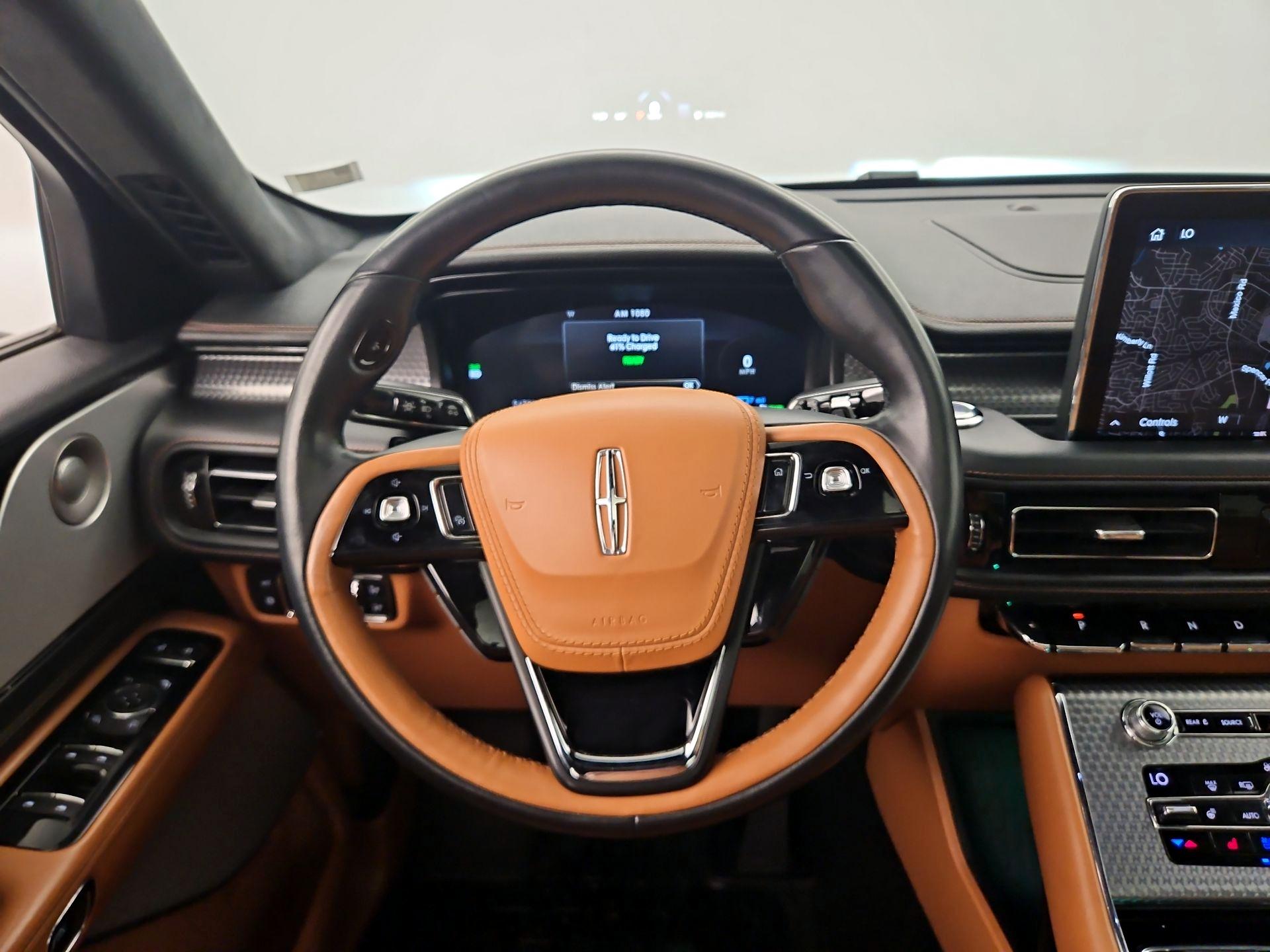 Thumbnail: 2020 Lincoln Aviator - 10