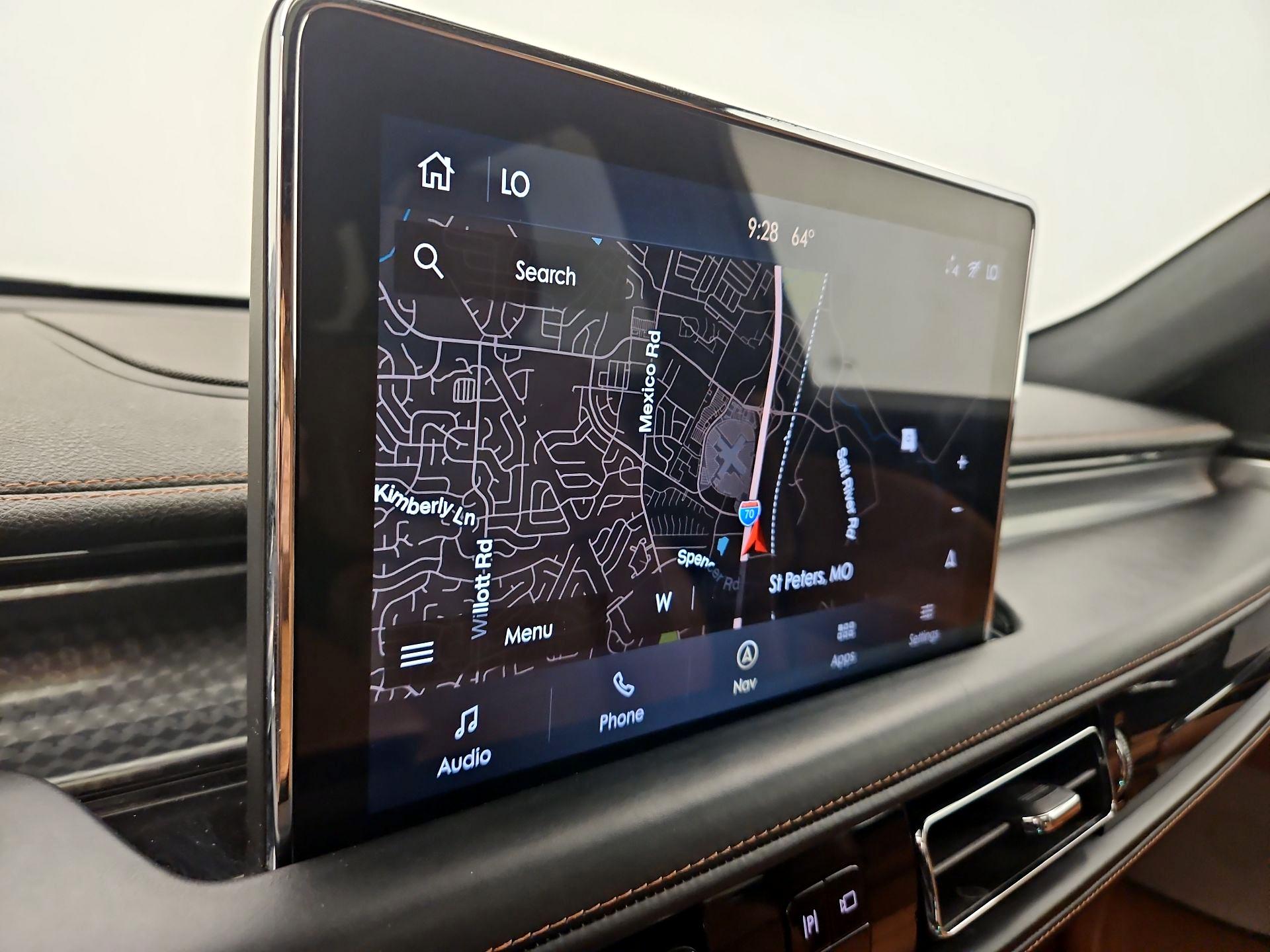 Thumbnail: 2020 Lincoln Aviator - 14