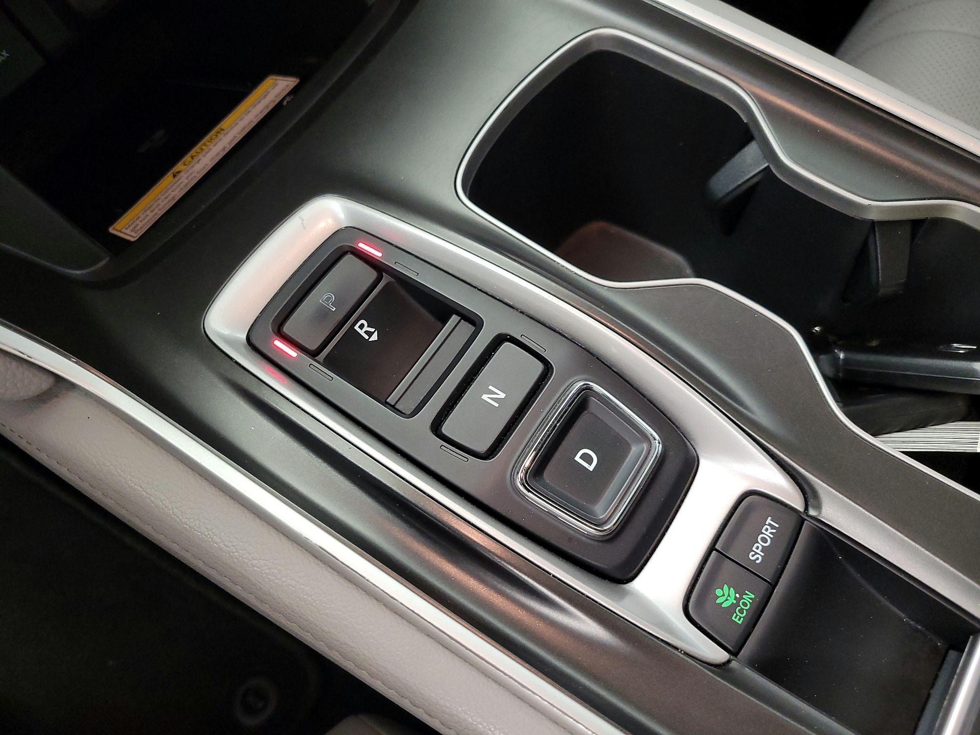 Thumbnail: 2018 Honda Accord - 18